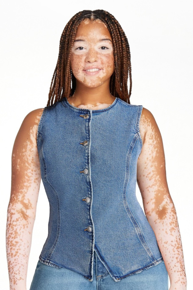 Sofia by Sofia Vergara Women's Scoop Neck Vest, Sizes XS-XXXL | Walmart (US)