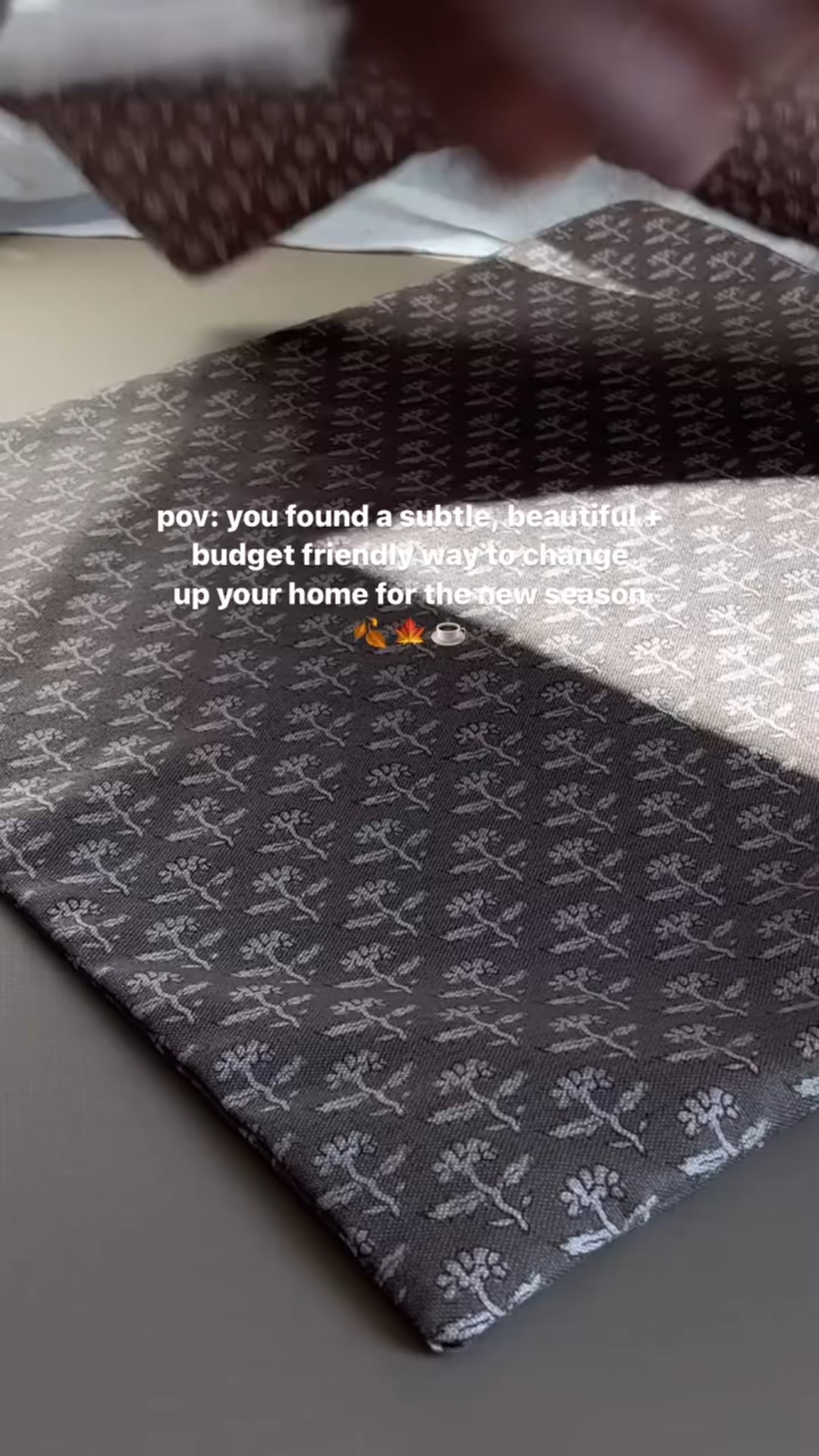 when it comes to finding unique + high quality items for our home, small businesses will forever have my heart 🫶🏼

these new pillow covers are from @rennahcollective and are adding the perfect amount of moody-ness to transition us from summer to fall ☀️🍂

(a transition I am in complete denial about atm #longlivesummer 😭)

Featured Pillows //
Pippa Lumbar
Juniper Black in 18x18
Noa in 22x22

#summerfalltransition #seasontrends #interiortrends #seasonalinteriors #seasonaldecor #mycollectedhome #mycollecteddecor