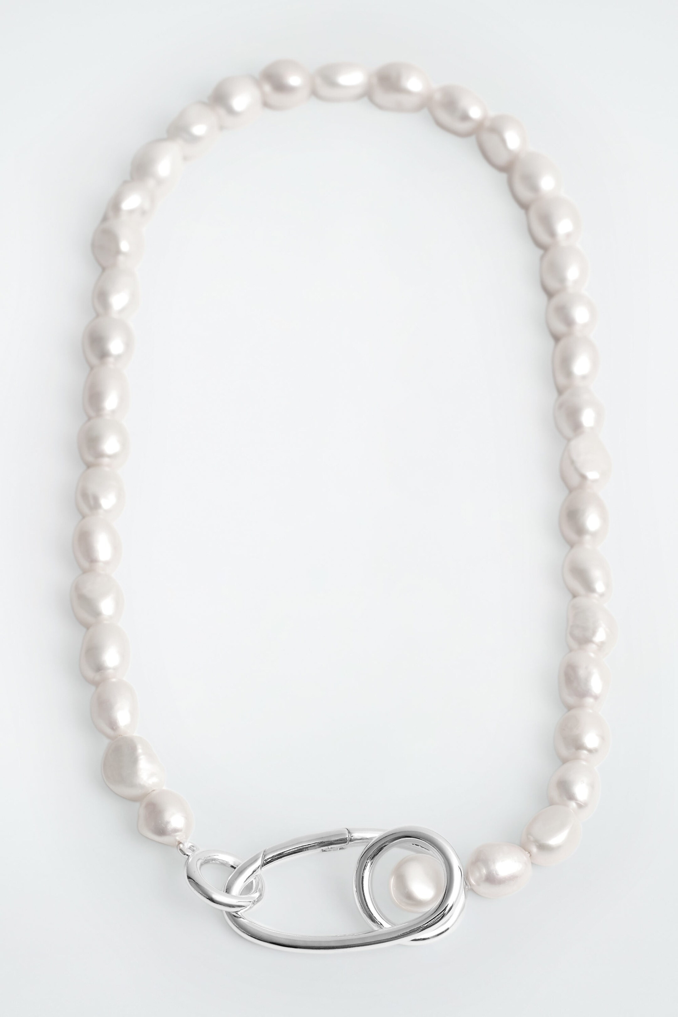 COILED FRESHWATER PEARL NECKLACE - SILVER / PEARL | COS (EU)