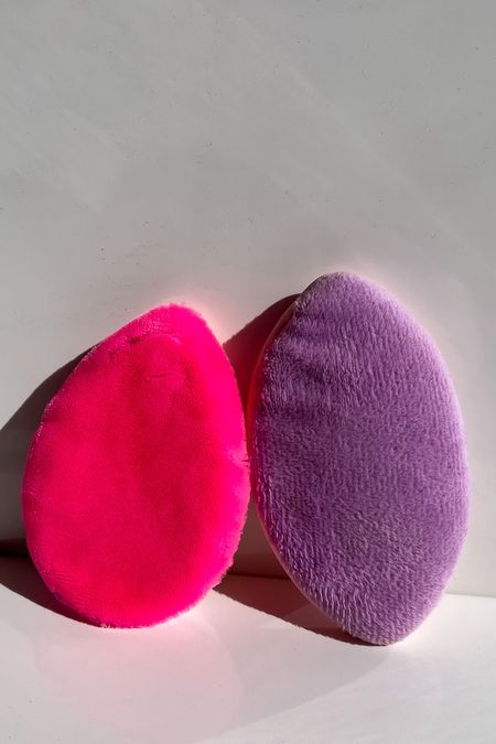 High end vs drugstore touch up puff 
Beauty blender power pocket puff 
Real techniques miracle puff

#LTKbeauty #LTKfindsunder50 #LTKSeasonal