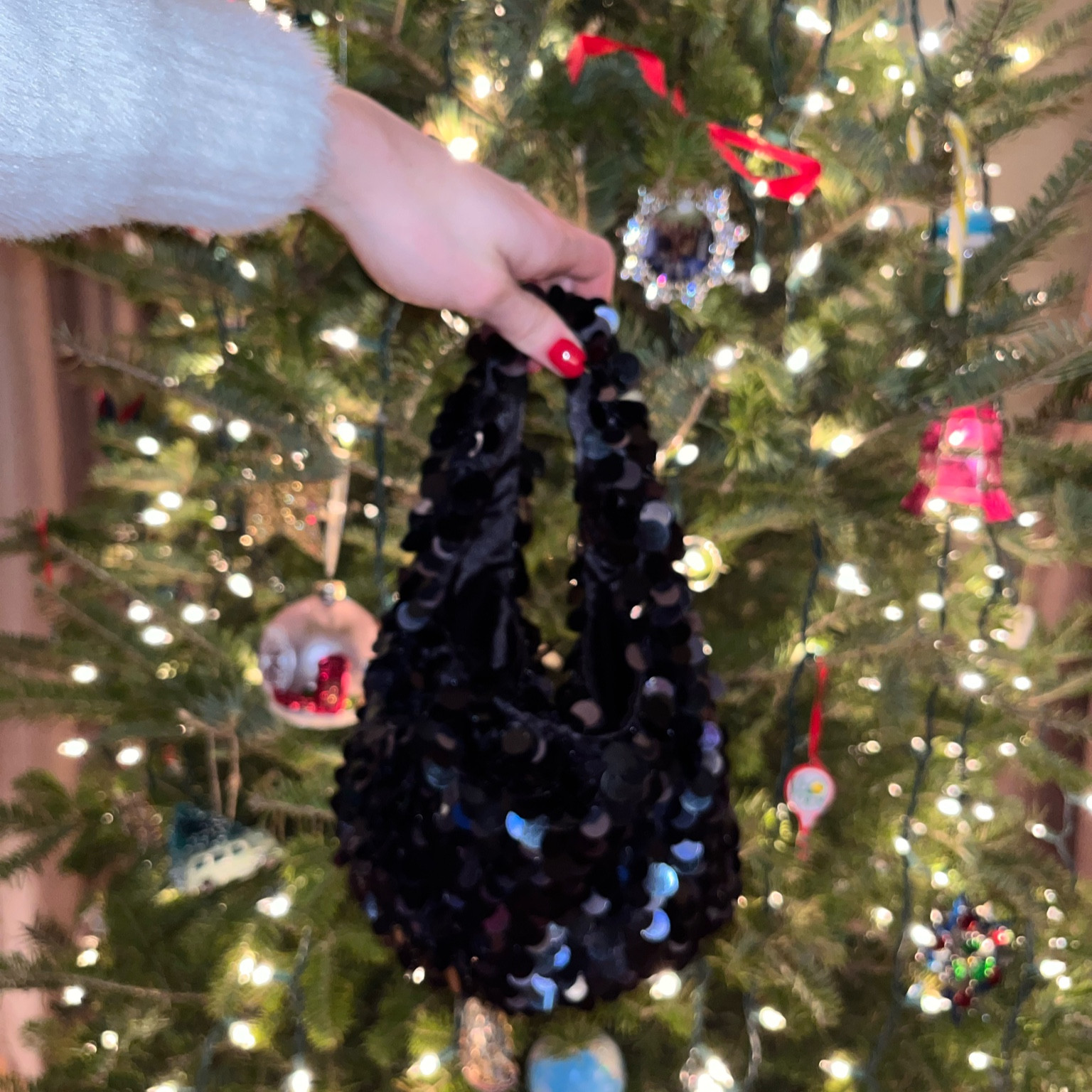 the perfect sparkle bag

#LTKfindsunder100 #LTKstyletip