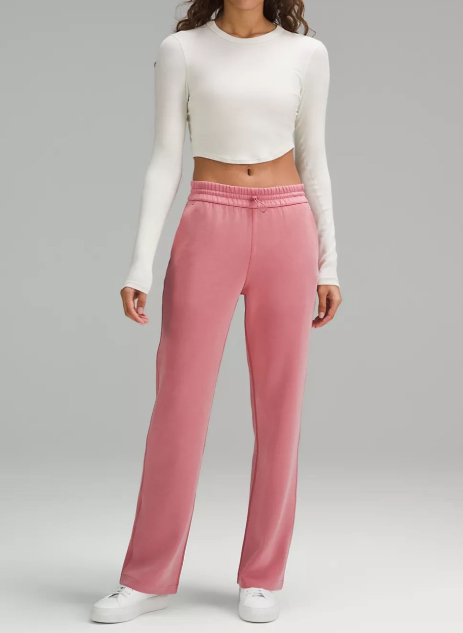 Lululemon new colors 
Lululemon sale 

#LTKSeasonal #LTKSpringSale #LTKfitness