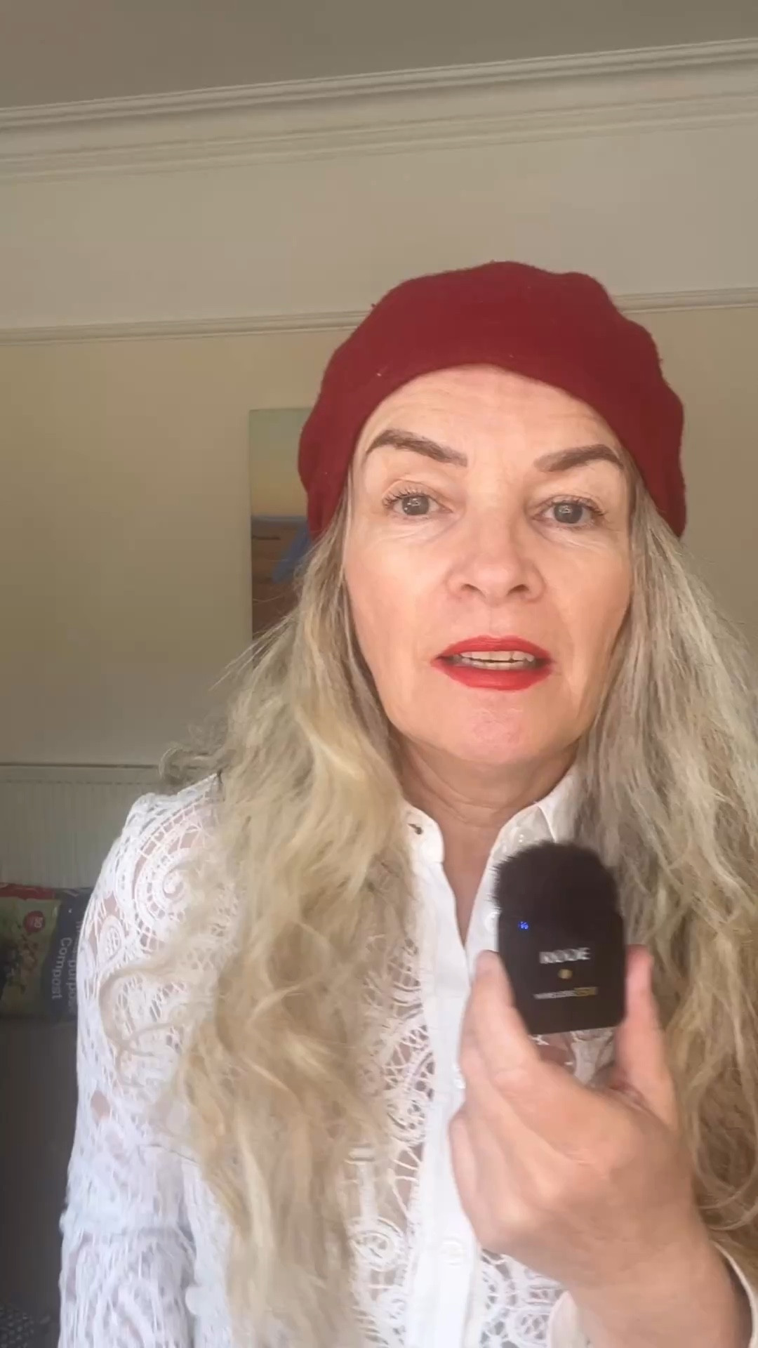 The best dress for a larger tummy 👗✨ Clingy dresses that cling and emphasise versus wrap dresses that flatter. See the instant difference a wrap dress makes—it creates definition at the waist, draws the eye upward and instantly skims over your midsection. Stop wearing styles that work against you and start choosing cuts that celebrate your shape.
Comment STYLE below to receive a DM with a link to book a private discovery call with me ⬇
Links in bio.

#LTKMidsize #LTKPlusSize #LTKdayinmylife