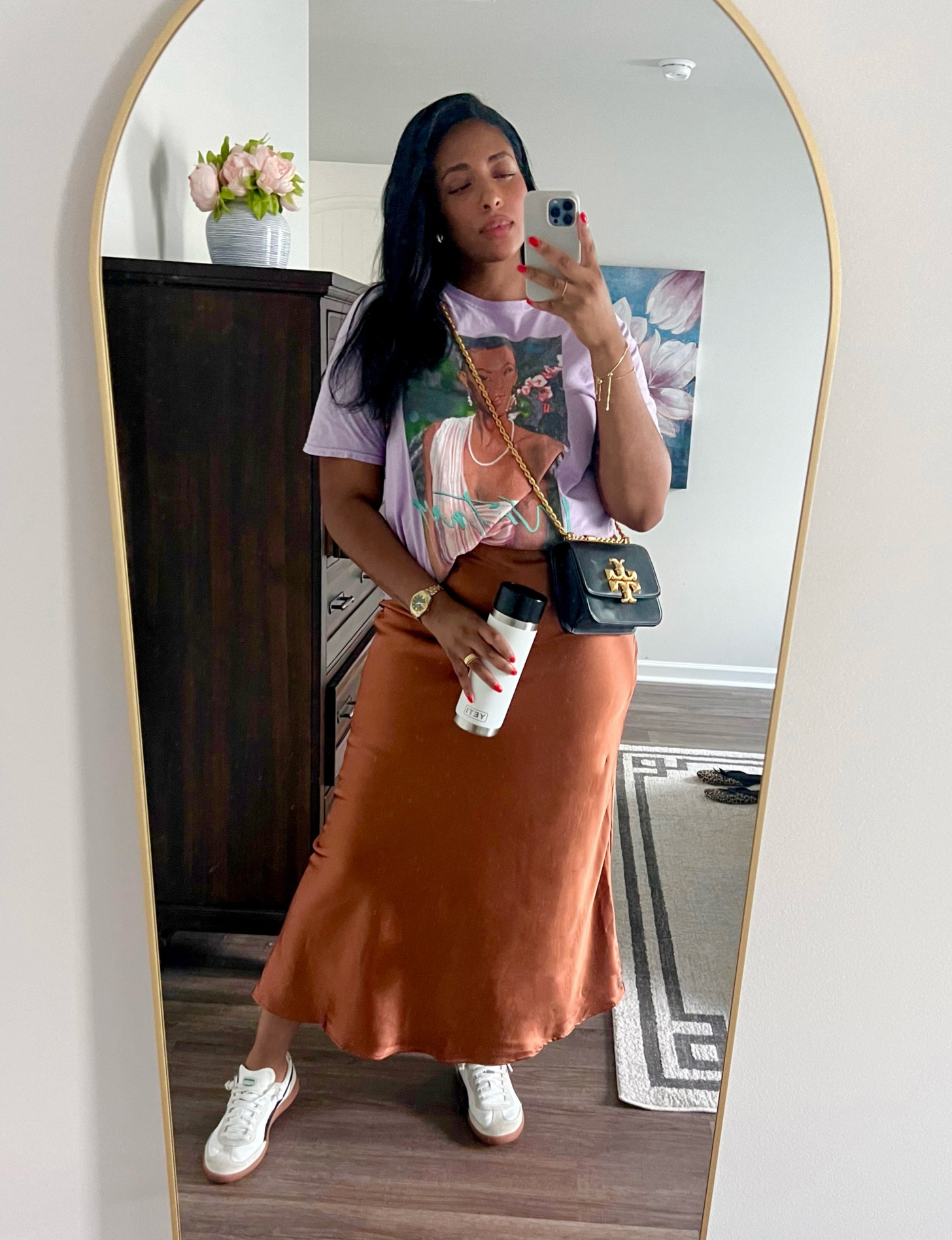 On the way to church ✨

Satin shirt
Graphic t-shirt
Puma
Tory Burch
Yeti

#LTKStyleTip #LTKFindsUnder50 #LTKMidsize