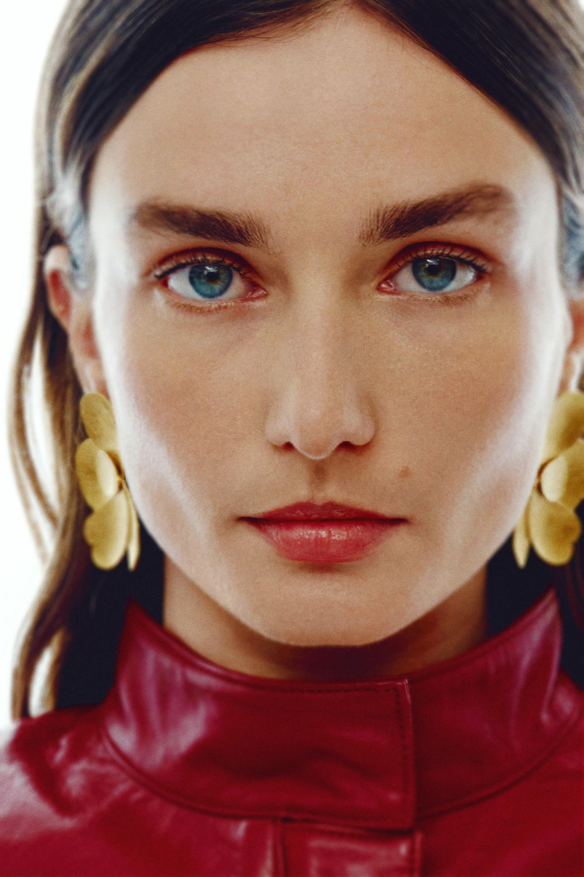 FLOWER FAN EARRINGS | Zara US