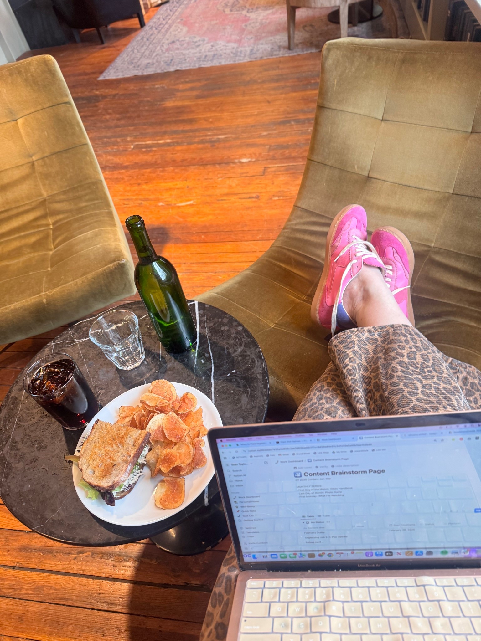 obsessed w their shoe and pant combo 

#LTKSaleAlert #LTKShoeCrush #LTKPlusSize