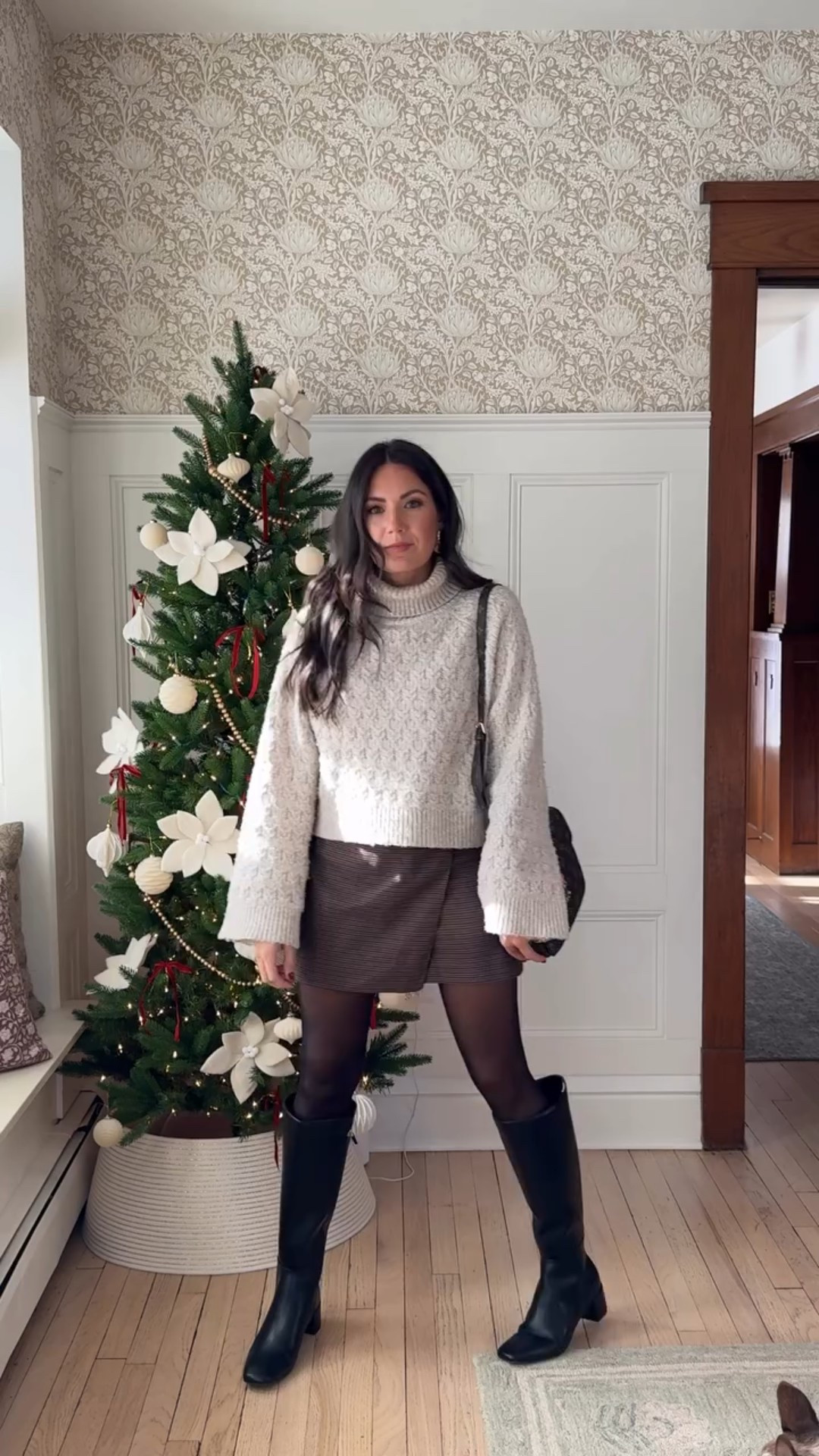 Which outfit is your favorite!? 

Are you a dress up for Christmas kinda girl or dress down??? 

Comment SHOP and I’ll send you the links

-

#christmasoutfits #holidayoutfits #winteroutfits #casualholiday #kindredhomestead 

https://liketk.it/5GKMm