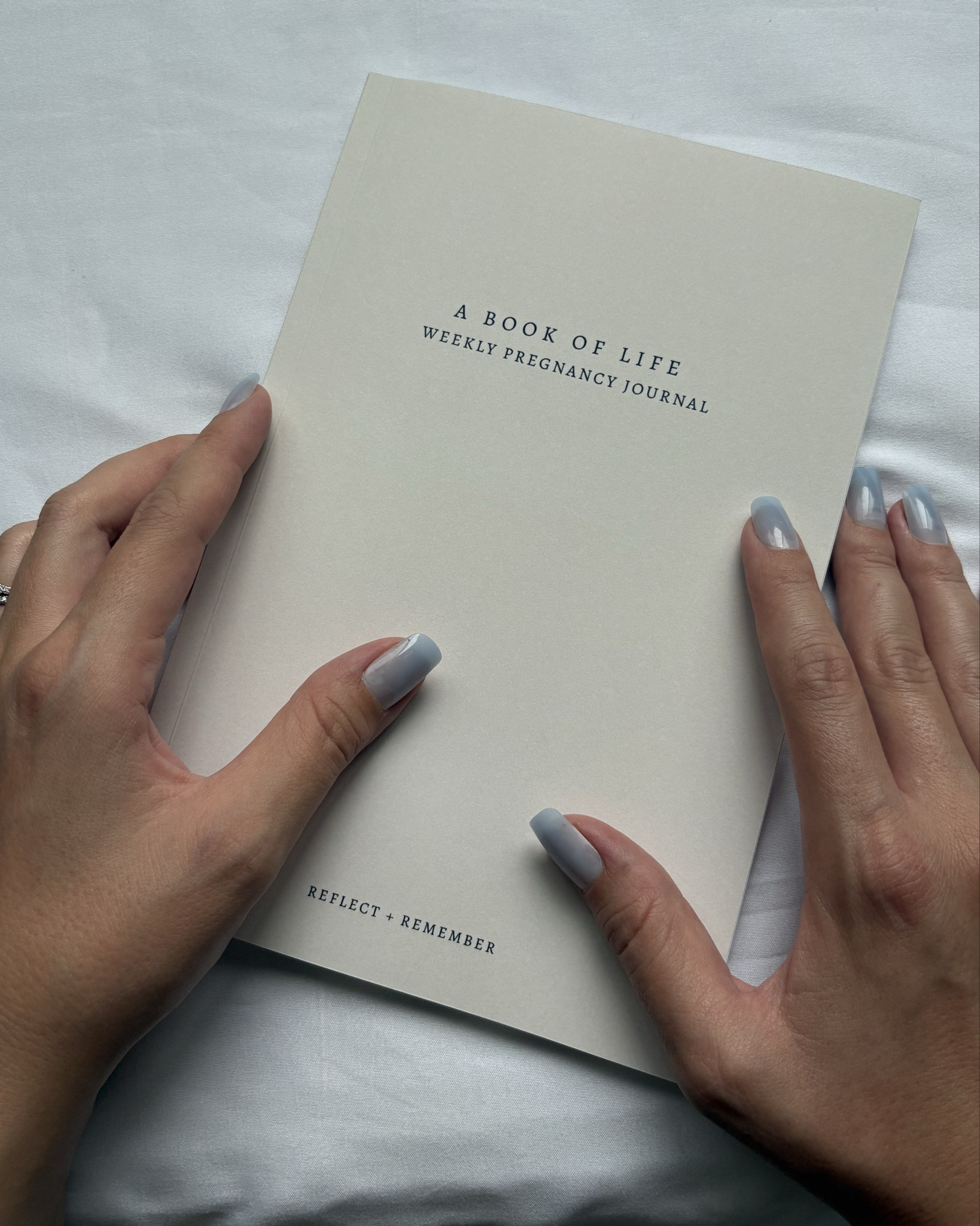 A book of life: weekly pregnancy Journal! Beautiful and minimal weekly pregnancy journey! To reflect + remember!! 

#pregnancyjournal #pregnancyy

#LTKBump #LTKKids #LTKFamily