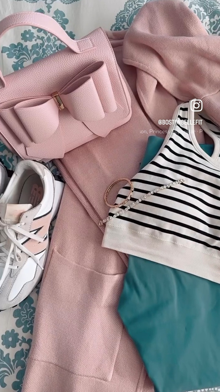 My fave hooded coatigan in blush! 🎀🎀

Use code ERIN to save on my jewelry!

#LTKitbag #LTKover40 #LTKmidsize