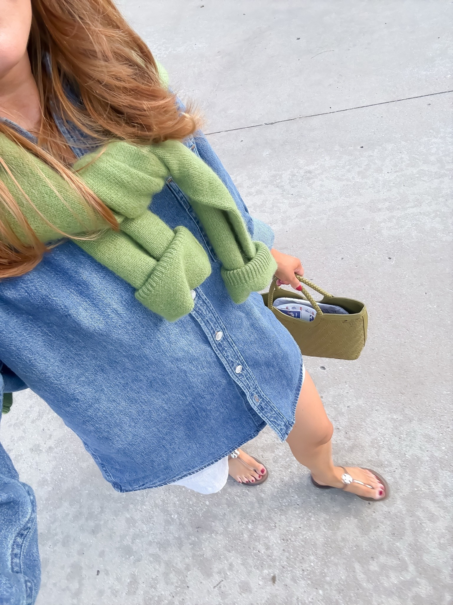 Today’s outfit of the day! Sizing- make sure to get your regular size or size down in the button down! It’s very oversized!

#LTKootd #LTKmomlife #LTKWorkwear