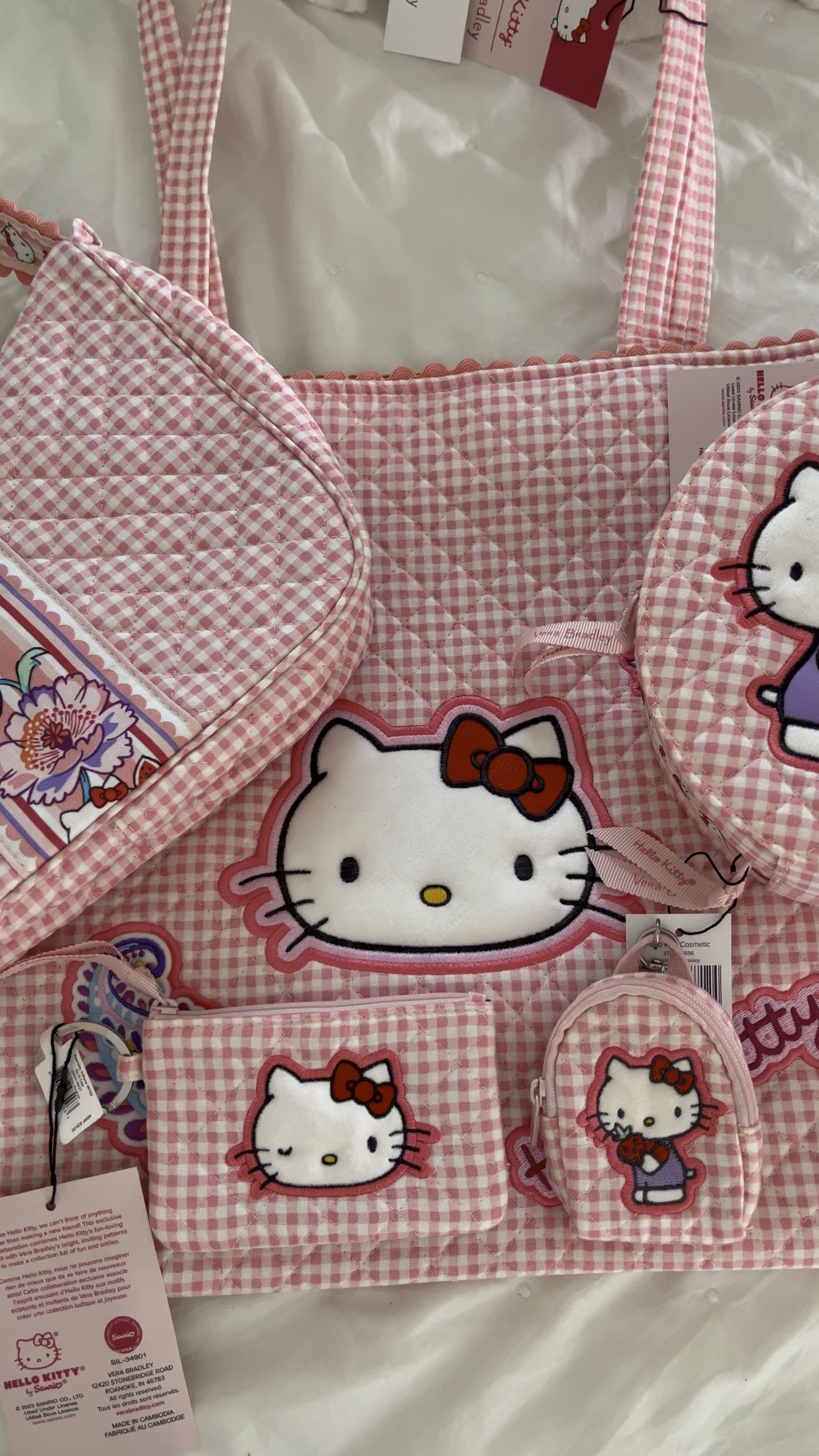 Hello Kitty Small Make Up and Accessory Bag with Plush kitty Motif