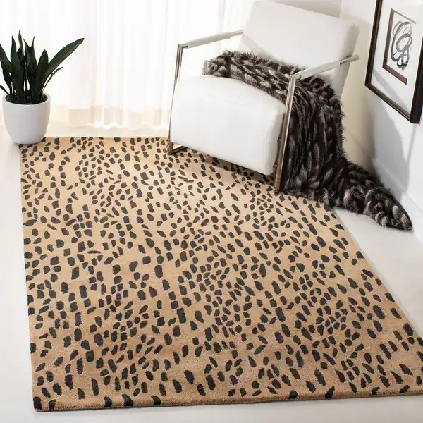 SAFAVIEH Handmade Soho Yamina Leopard N.Z. Wool Rug - 7'6" x 9'6" - Beige/Brown - Rectangle | Bed Bath & Beyond