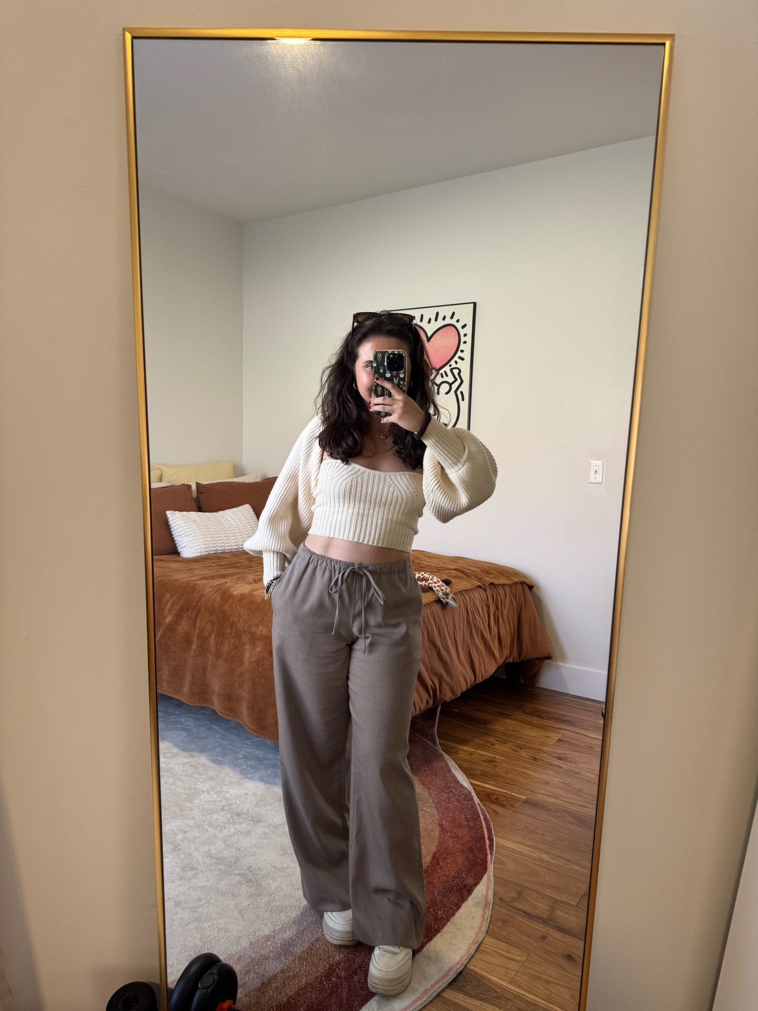 Pants: Abercrombie
Top / cardigan: Lulus 

#LTKFindsUnder50 #LTKSeasonal #LTKFindsUnder100