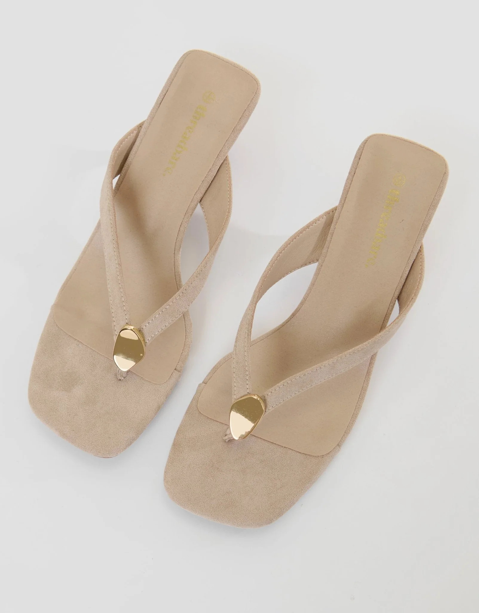 Toe Post Kitten Heels in Ecru | Threadbare UK