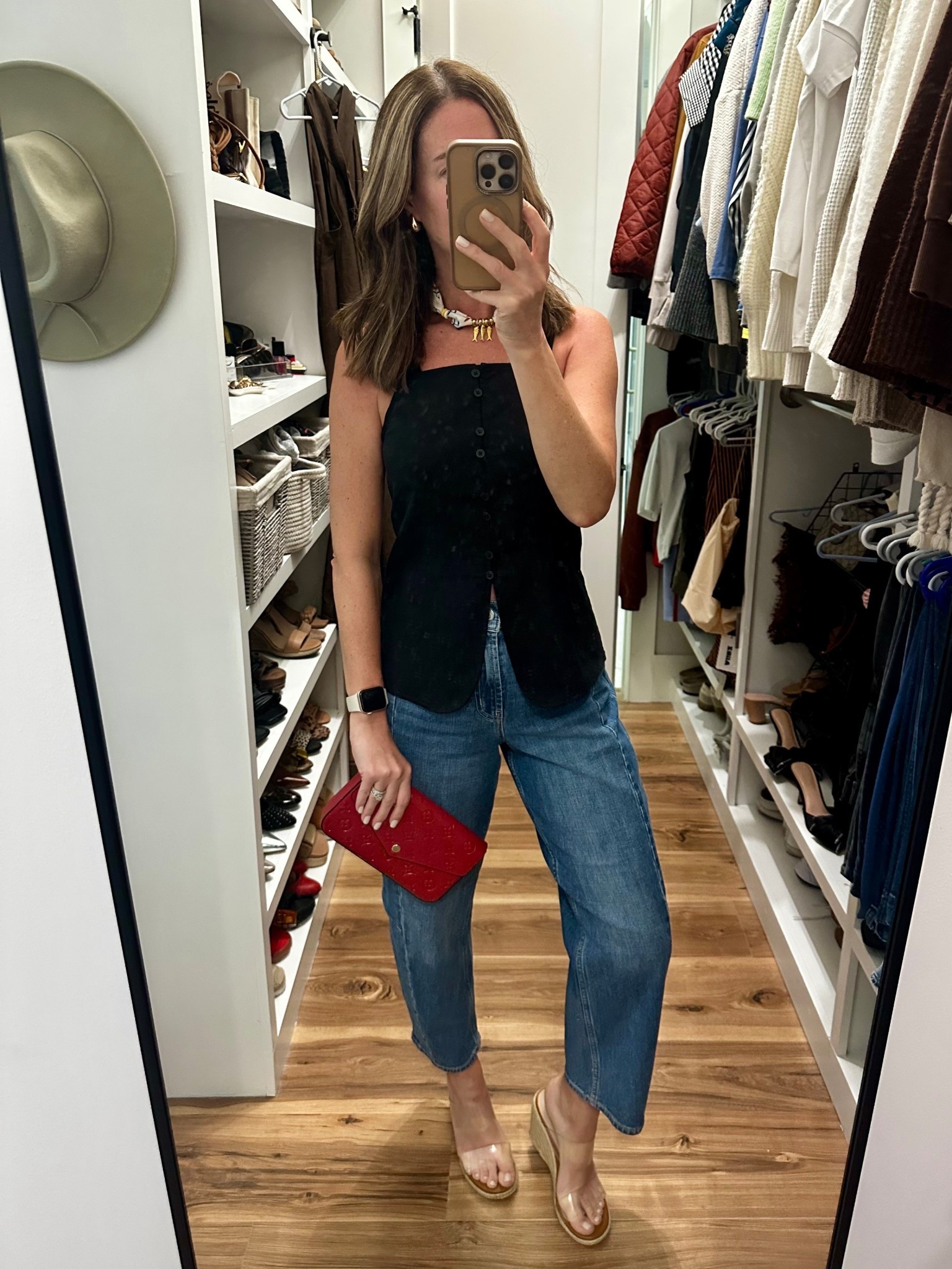 Button front apron top on SALE for $21. Barrel leg jeans on SALE for $38.

#LTKSaleAlert #LTKootd