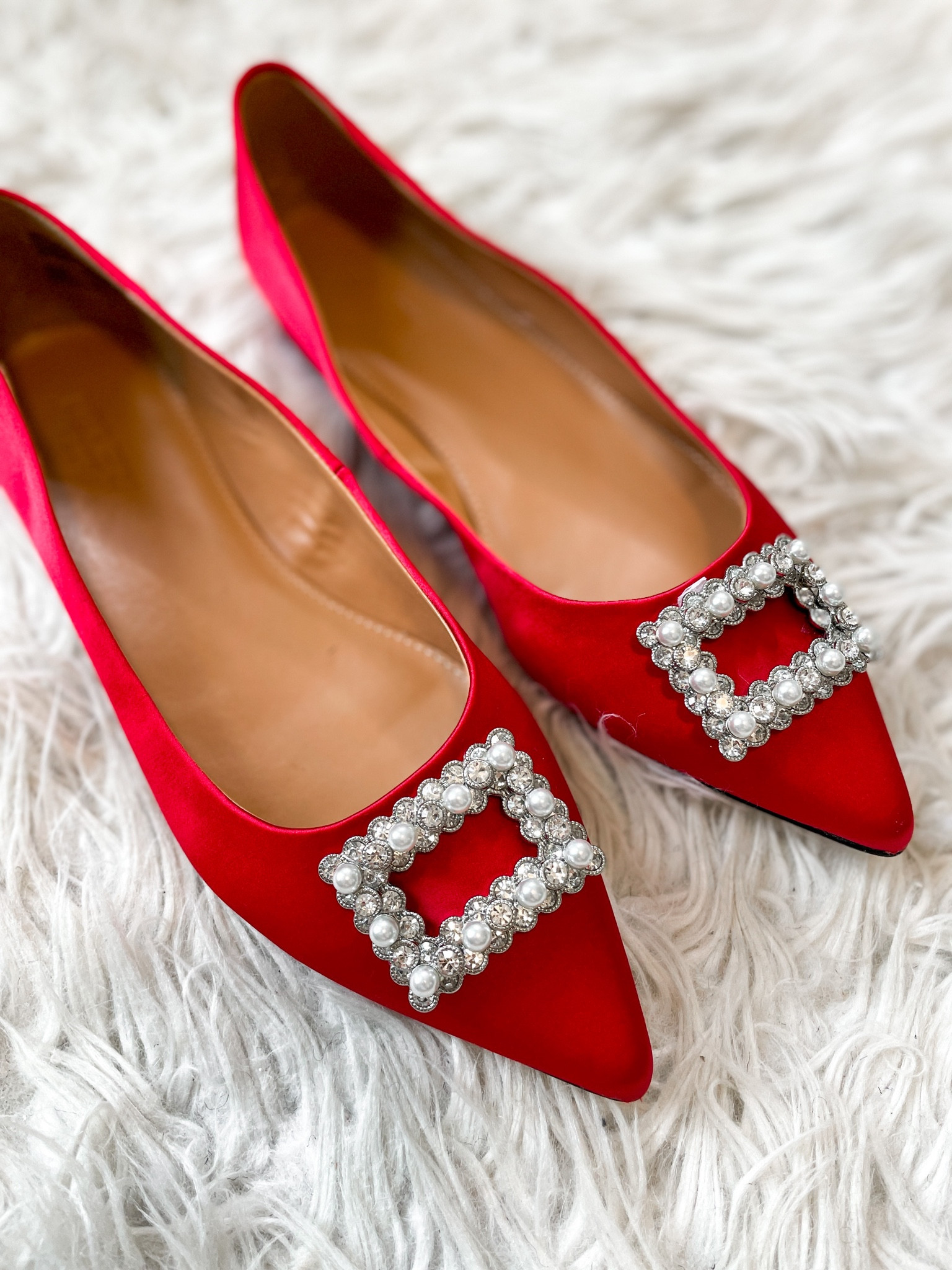 Holiday shoes, sparkle shoes, red flats 

#LTKHoliday #LTKsalealert #LTKshoecrush