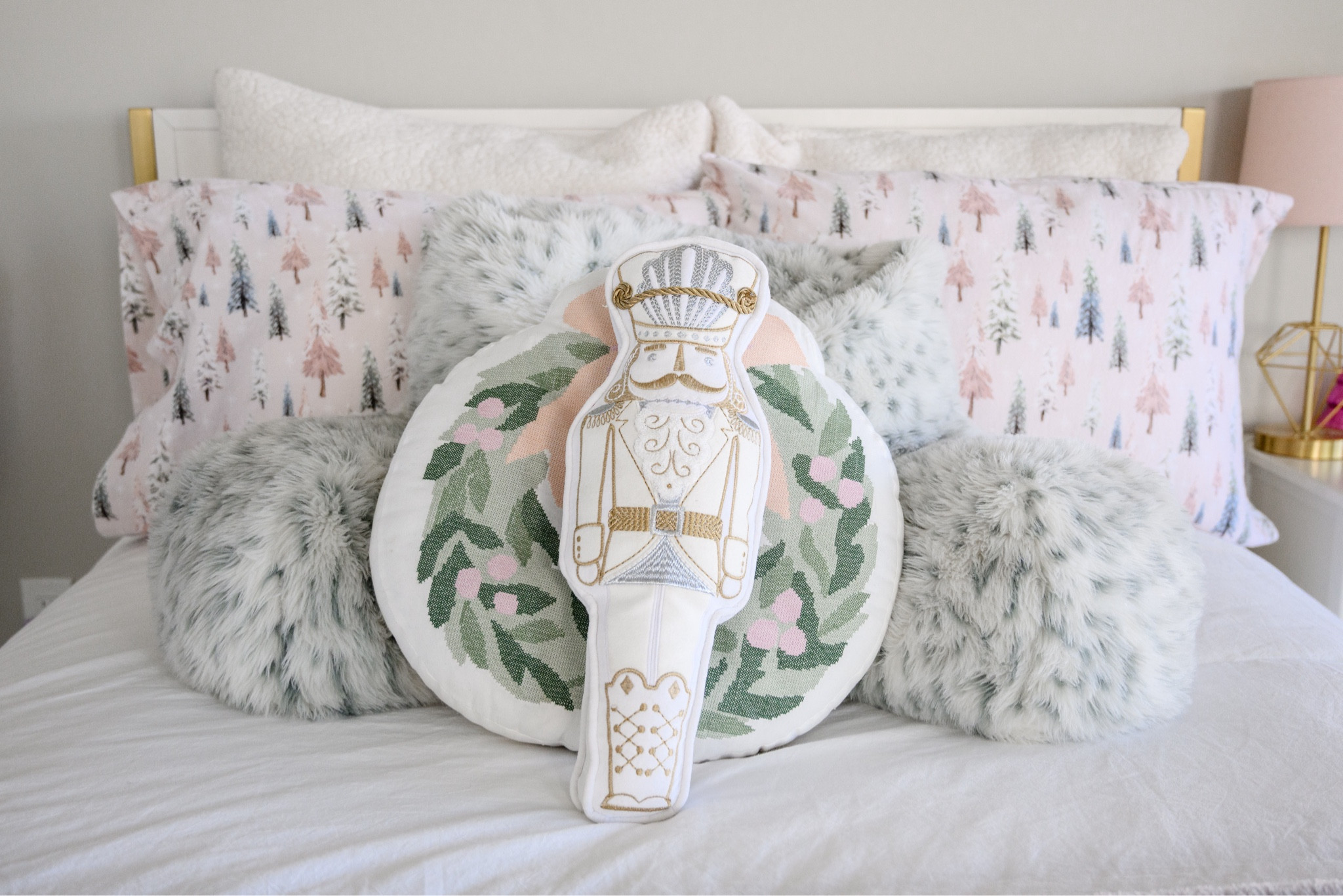 Pottery Barn Teen Christmas Bedding #holidayhome #teenchristmas #holidaybedding #nutcrackerdecor 

 

#LTKHoliday #LTKSeasonal #LTKHome