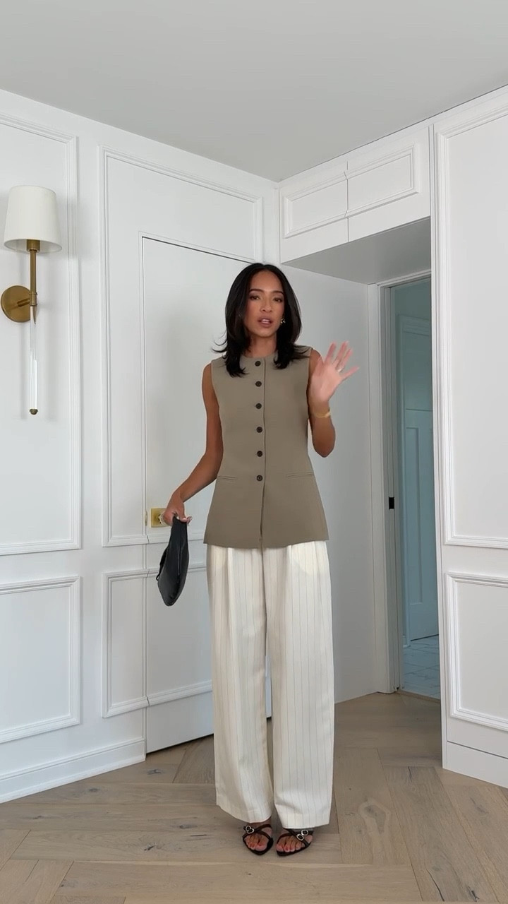 Work outfit! Wearing size 2 vest and size 4 pants 


Workwear
Office outfit 
Work outfit 
Work conference outfit 
Summer outfit 

#LTKFindsUnder100 #LTKWorkwear #LTKStyleTip