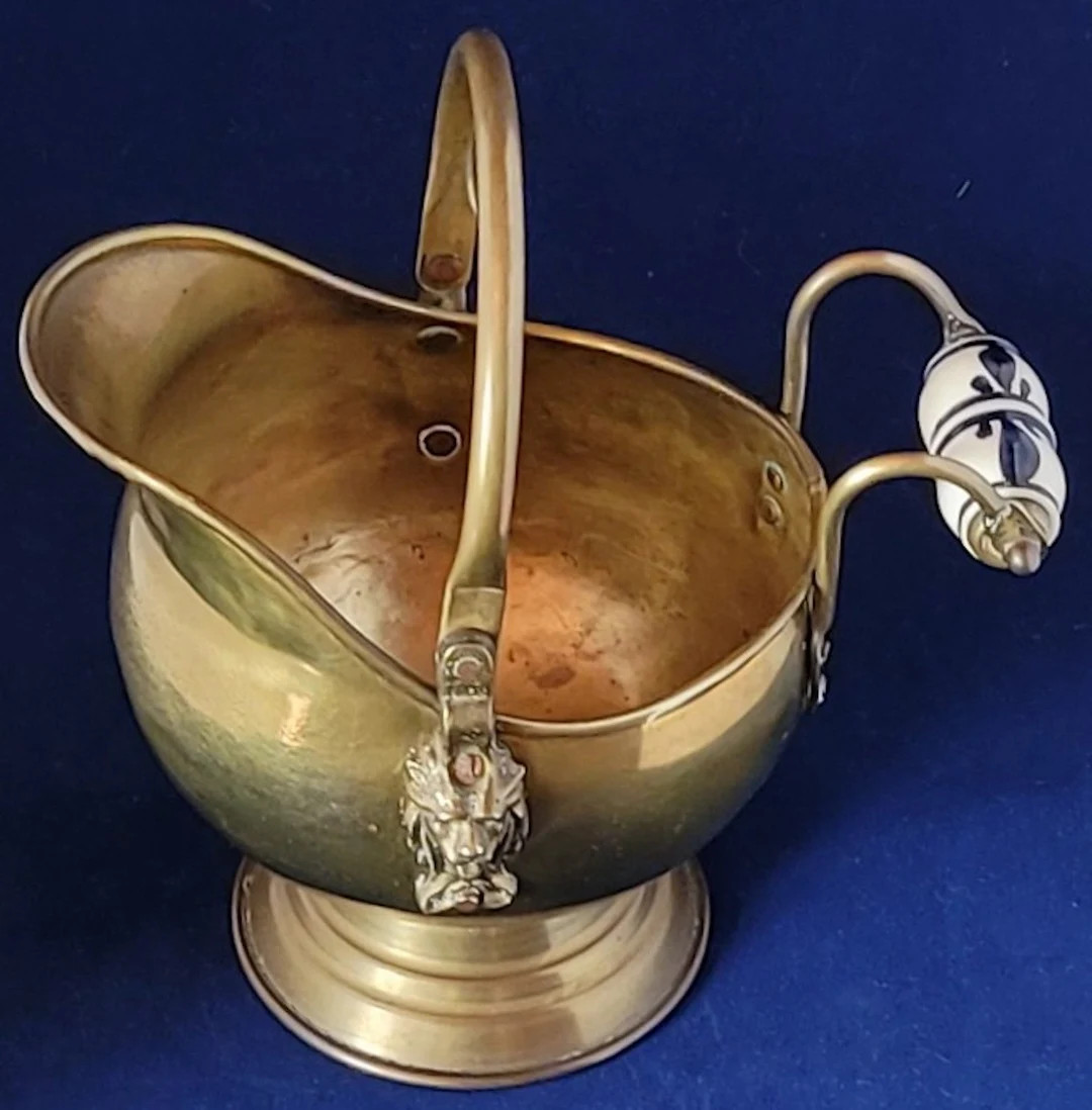 Small, Vintage Brass/copper Metal Lion Handle Coal Ash Scuttle, Fireplace Bucket, Blue Delft, Pla... | Etsy (US)