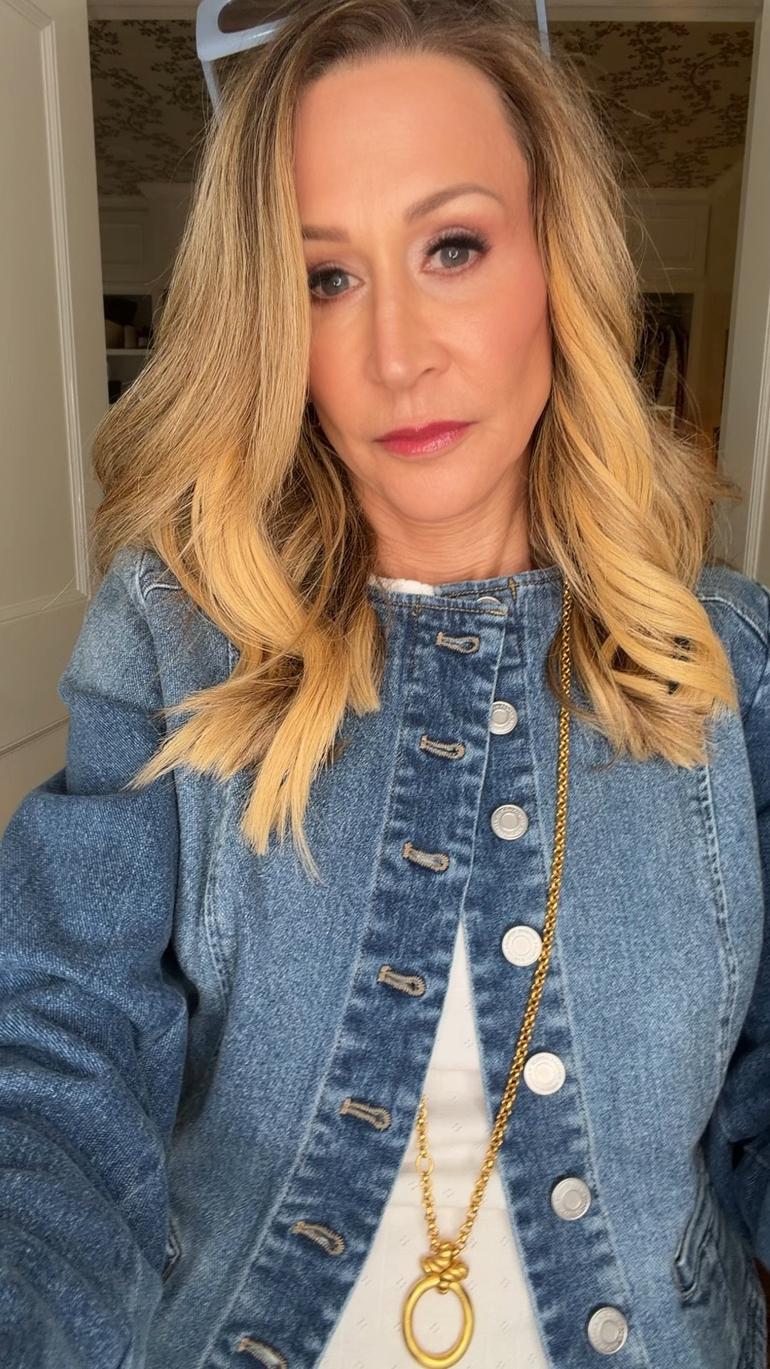 Cute spring look!  Boston Proper denim jacket, Spartina 449 pants, Gucci loafers and a red suede bag from Tory Burch!


#LTKOver40 #LTKSeasonal #LTKootd