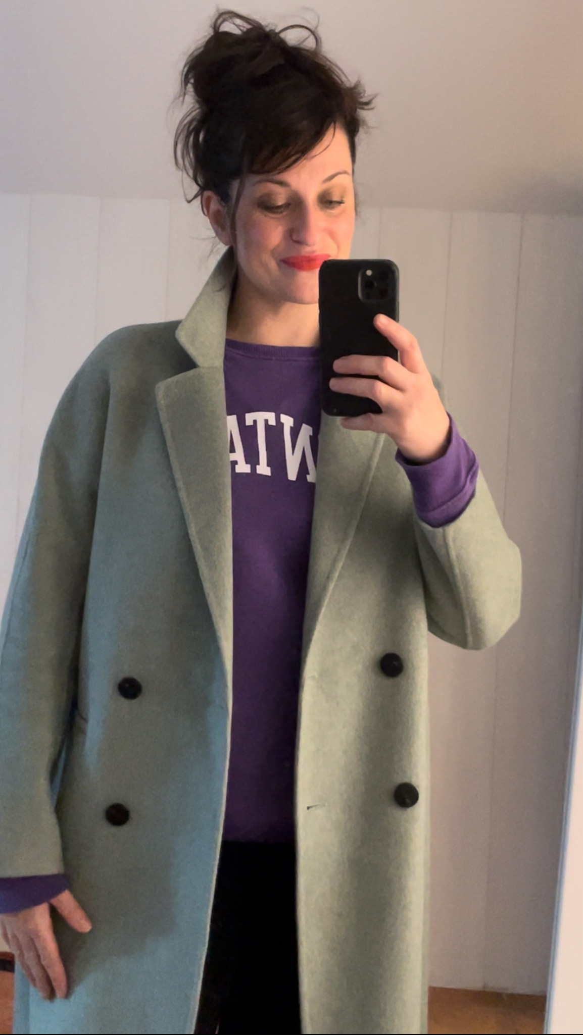 Almond green coat #maison123 (linked) 
Purple "Montana" sweatshirt #newlook (similar, linked)
Black flare crop "Sienna" jeans #mango (linked)


#LTKmidsize #LTKautumn #LTKfrance