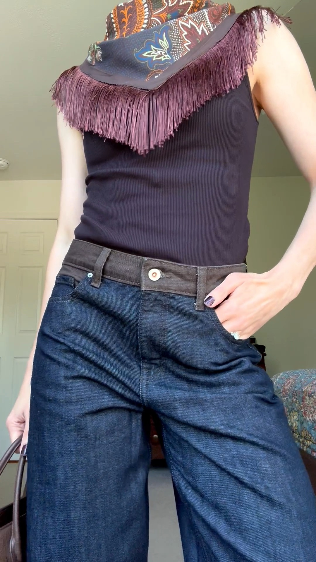 These @Zara mixed media barrel jeans are insane! Love the color and length is good even for petites 👌🏻 Wearing a size 2

#LTKSeasonal #LTKootd #LTKOver40