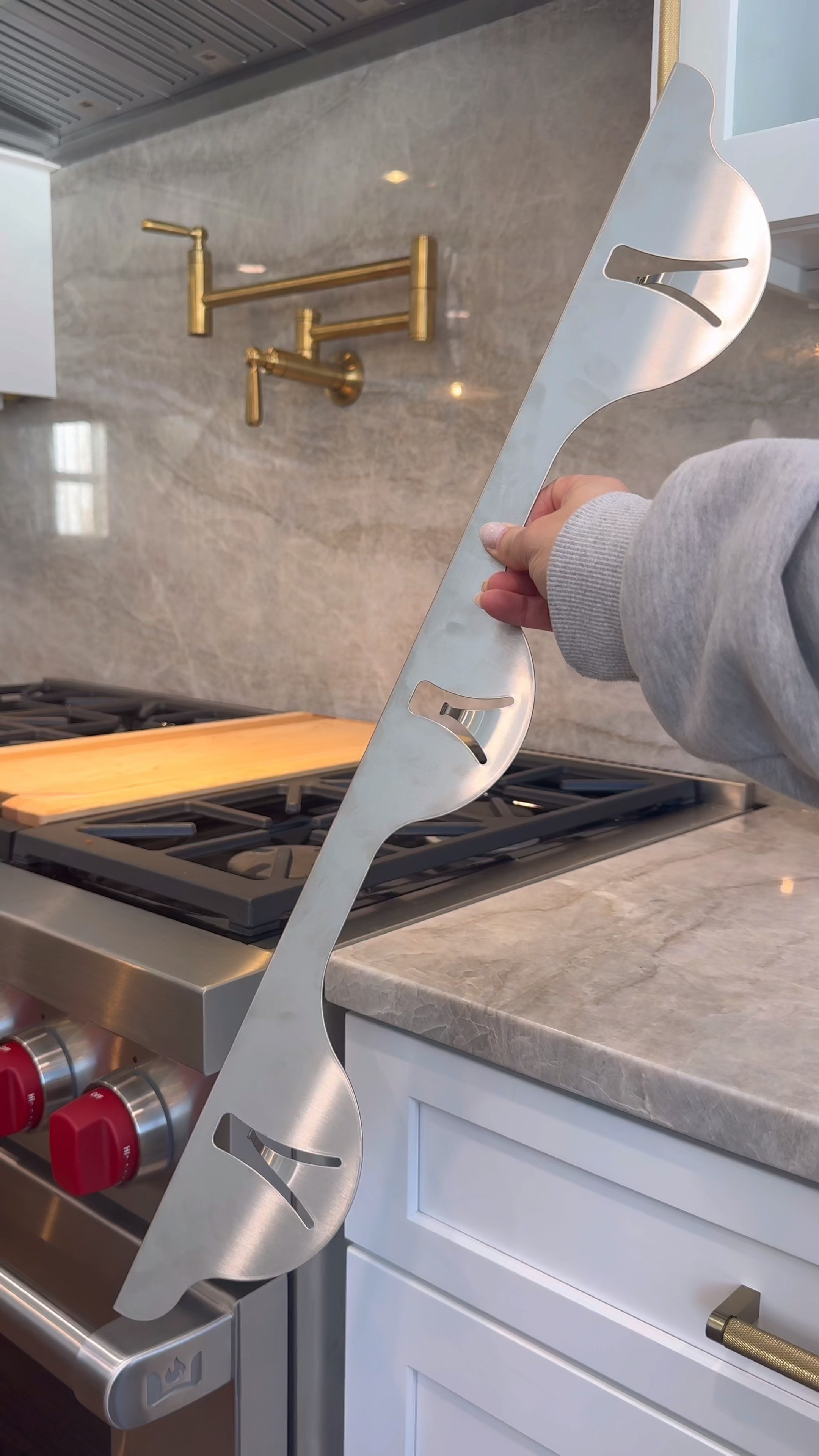 Stove Gap Filler #amazonhome #founditonamazon 

 #LTKCyberWeek #LTKHome #LTKSaleAlert