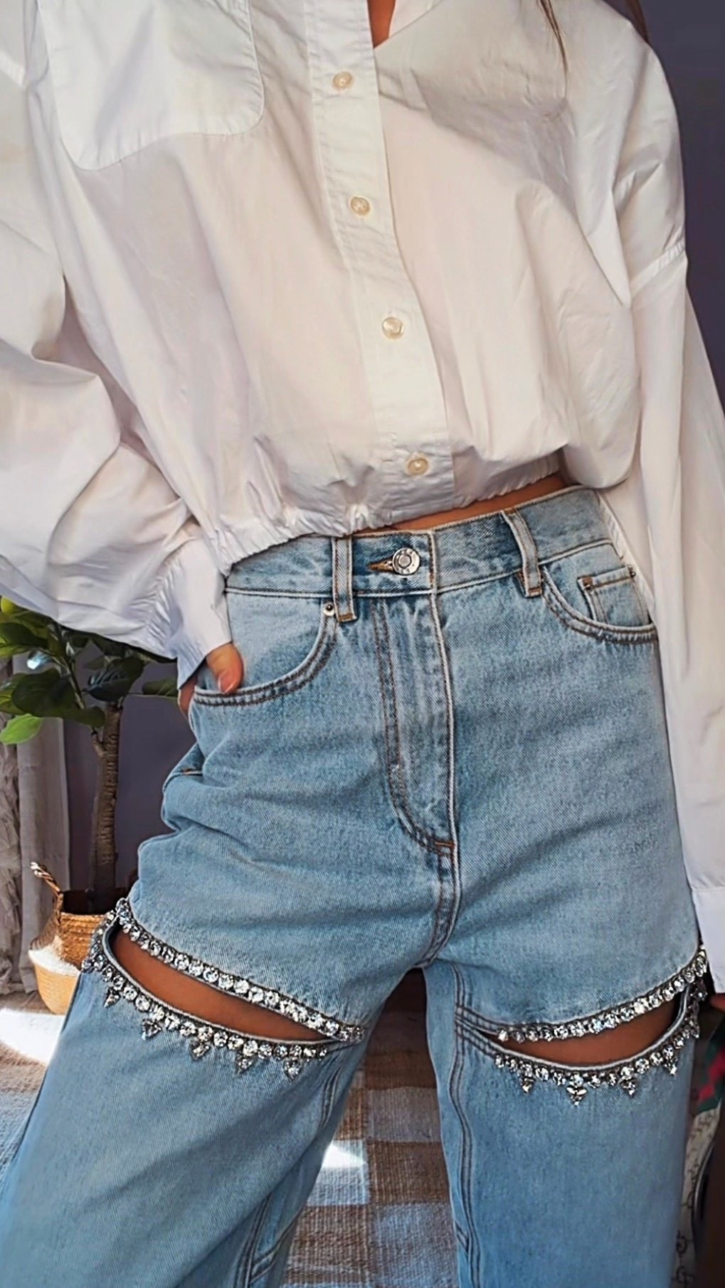 Hot take: once you find that pair of jeans, everything else in your closet becomes optional 😏👖

These aren’t just denim… they’re a moment.
The fit? Unreal.
The details? Elite.
The vibe? Effortless, cool-girl, main-character energy—every single time.

I’ve worn them dressed up, dressed down, coffee runs to cocktails, and somehow they never miss. Paired with a crisp cropped button-up and suddenly it’s giving I know exactly what I’m doing.

If you’re serious about your denim… these need to be in your rotation. Trust me on this one.



Wearing XS and 24 in denim

#NicoleColeeStyle #DenimObsession #CoolGirlStyle #EverydayChic #WardrobeStaples



#LTKGiftGuide #LTKSeasonal #LTKOver40