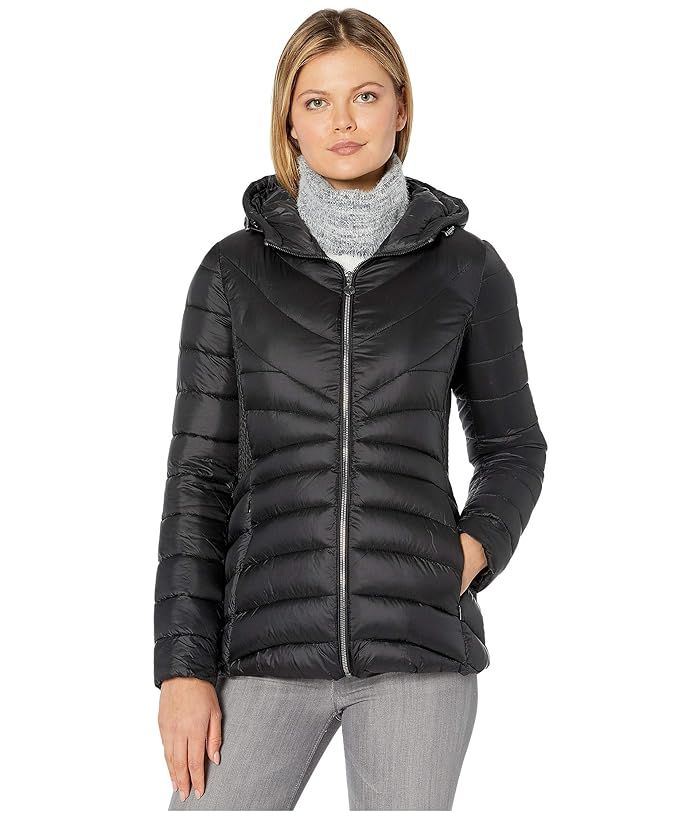 Bernardo Fashions EcoPlume Hooded Packable Puffer Jacket (Black) Women's Jacket | Zappos