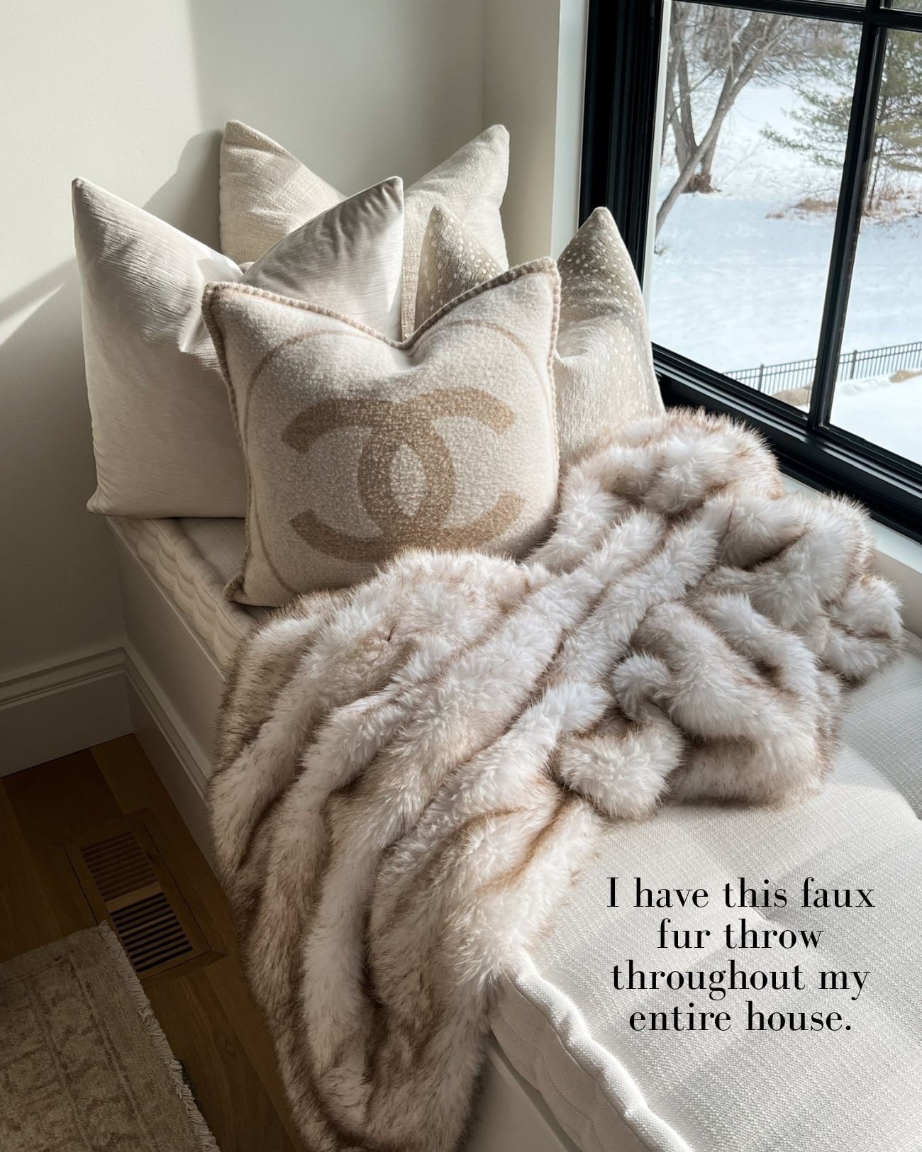 Amazon holiday gift idea
Amazon faux fur throw 

#LTKGiftGuide #LTKFindsUnder50 #LTKHome