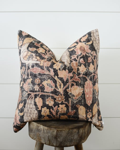 Laconda | with lavender and grace