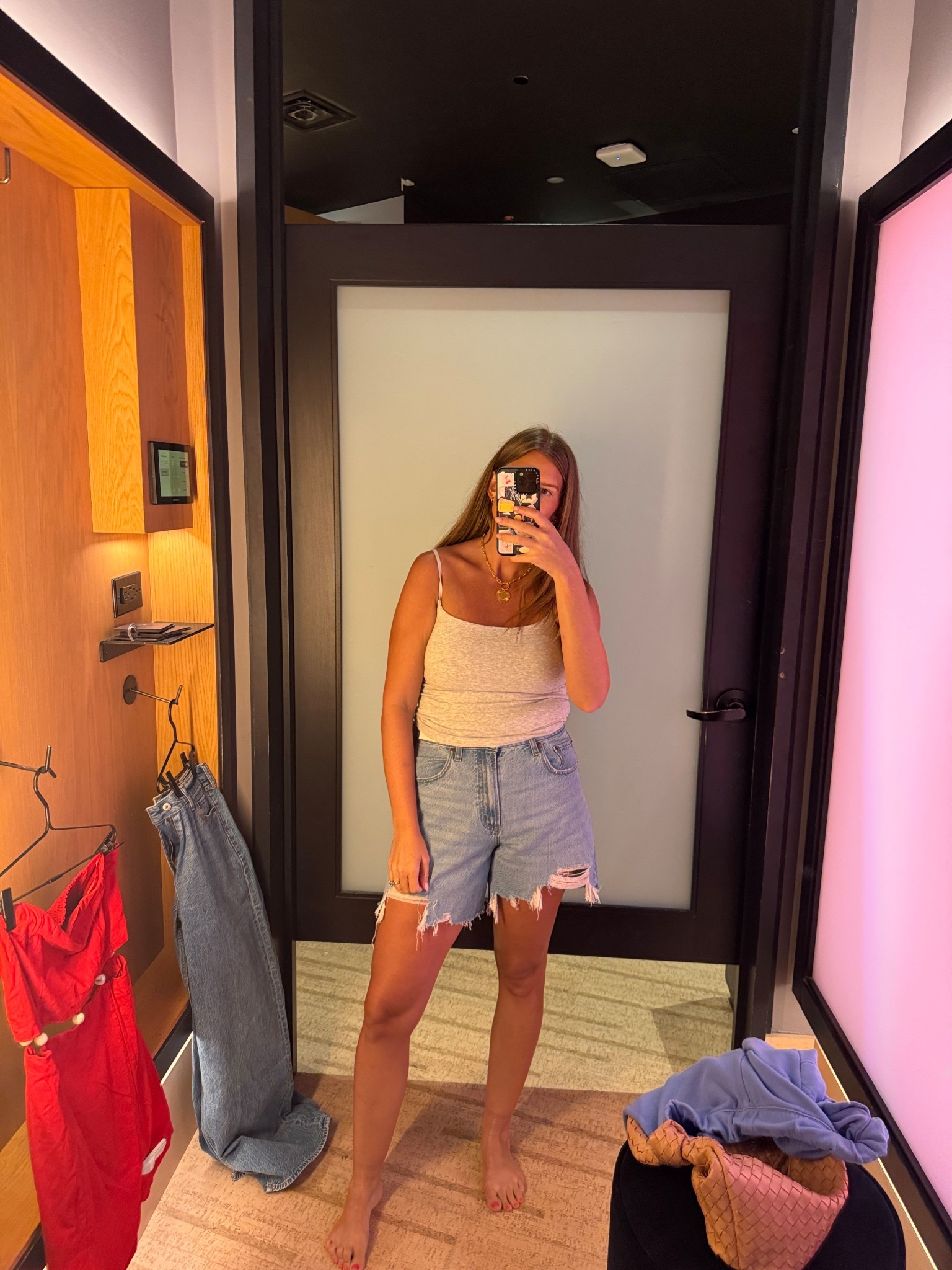 @abercrombie shorts! I’m wearing size 30! Medium in the top. 