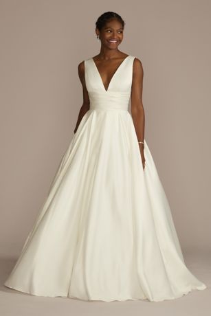 Cummerbund Satin Ball Gown Wedding Dress
    
    
        David's Bridal Collection
       4XLV3... | Davids Bridal