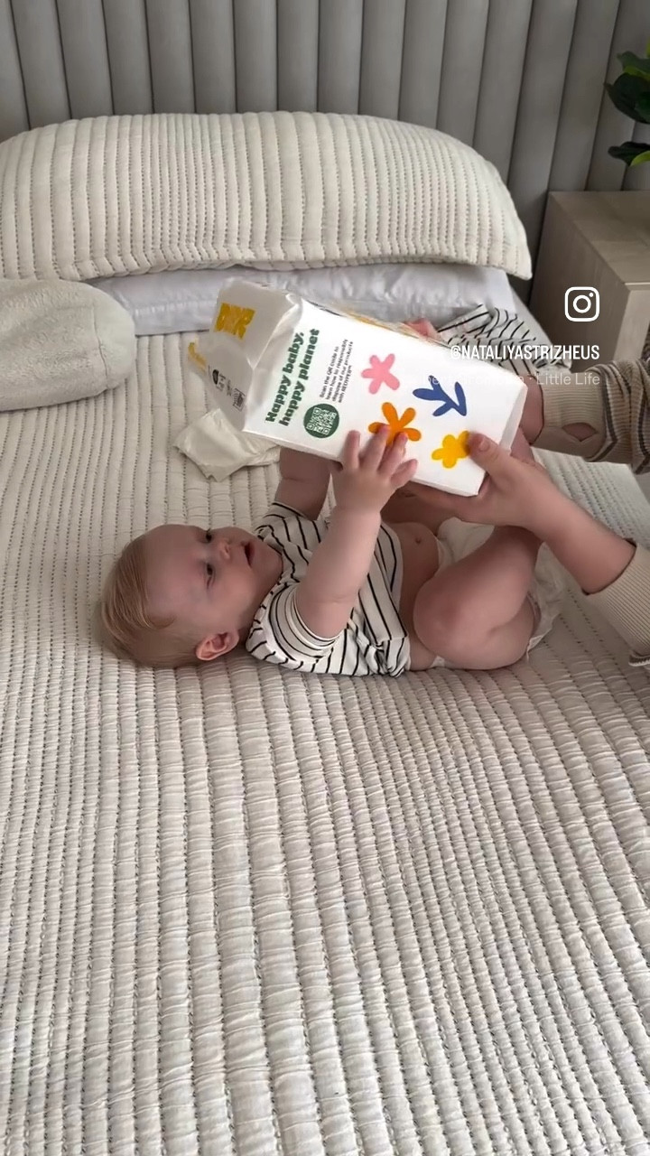 As a mom, what I put on my baby matters... and DYPER just makes me feel better 🤍
 🌱 Plant-based, gentle, and actually works (no leaks!!)

 @get.dyper sent us some wipes + diapers from their monthly diaper subscription box to try for our Jason !

Dyper strives to deliver high performance diapers and wipes without any harsh plastics and ingredients! 
We have been using the diapers and wipes for a week now and I will never go back!

The diapers are a thick material and have never leaked! 
The wipes don't have any harsh smells and they wipe everything clean! 
10/10
#ad #GiftedbyDyper #DyperParents #toddlermom #momsofinstagram