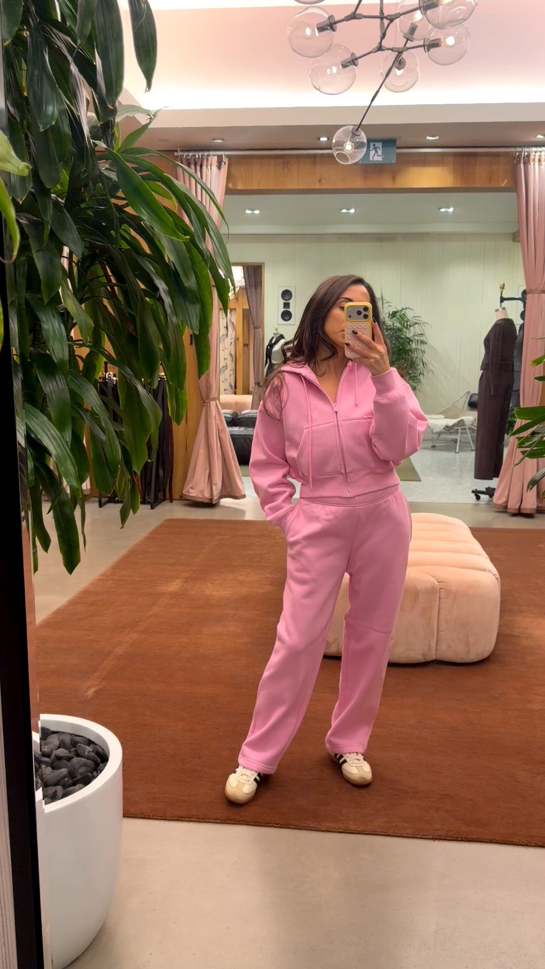 Sweat fleece aritzia set in pink 😍😍😍 I wear a size small in both 

#LTKstyletip #LTKcanada #LTKwinter