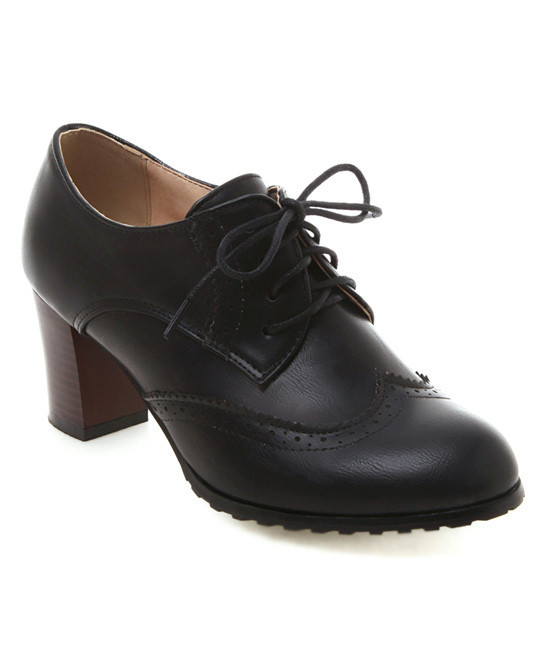 BUTITI Women's Oxfords black - Black Lace-Up Bootie - Women | Zulily