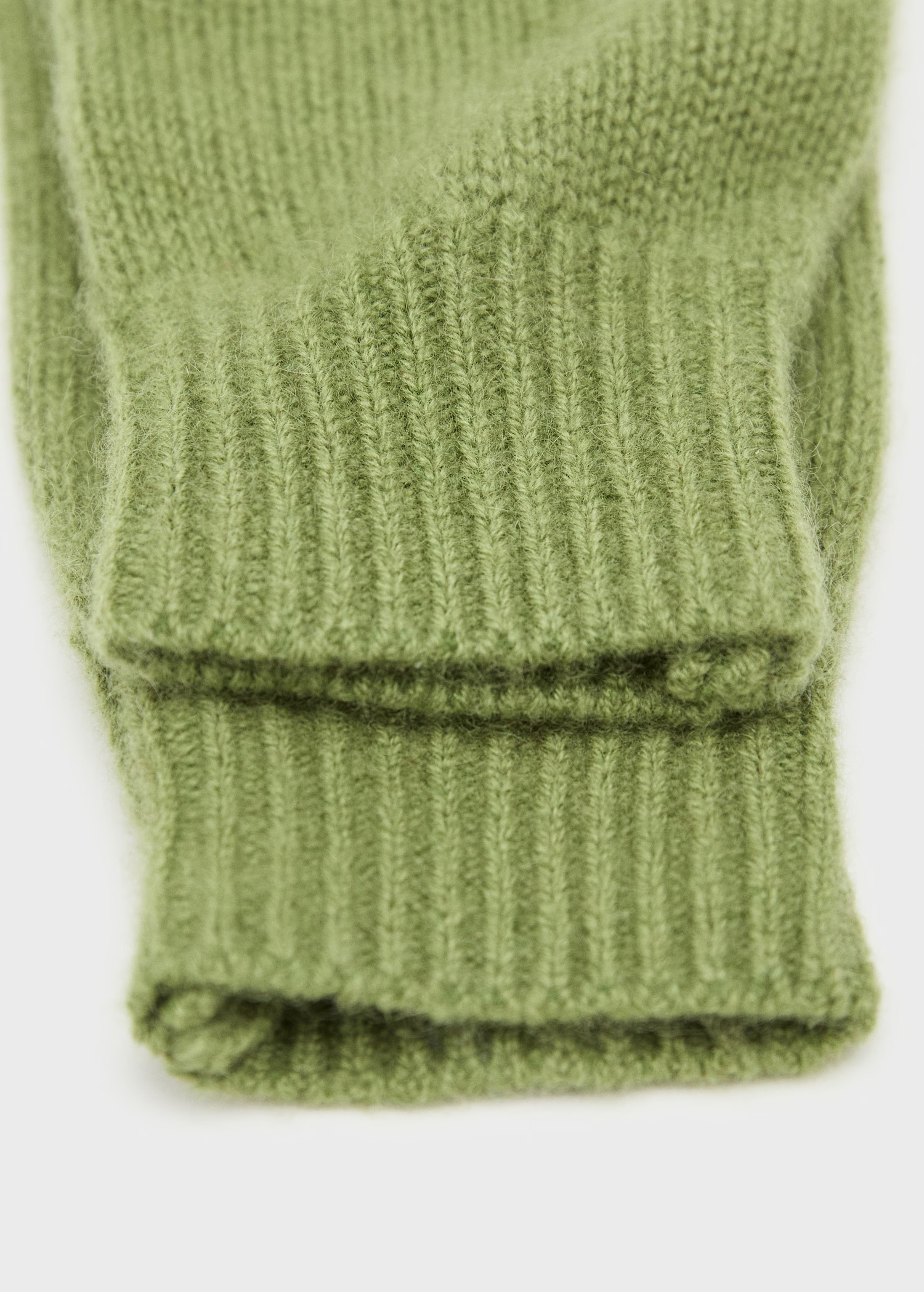 100% Cashmere gloves - Women | MANGO USA | Mango (US/MX/AU)
