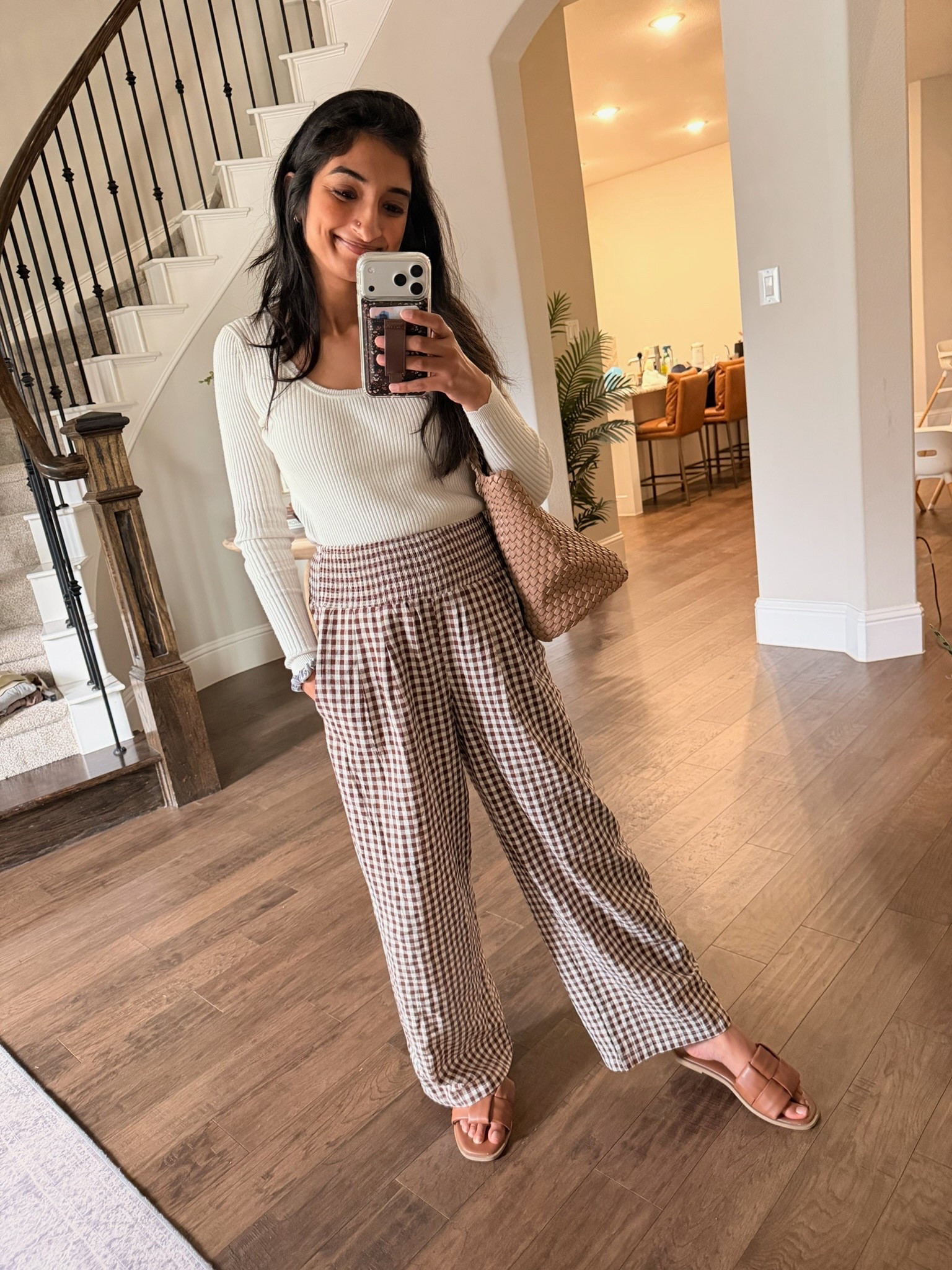 Today’s ootd ❤️ these pants are everything a postpartum mom wants!! 

#LTKootd #LTKmomlife #LTKdayinmylife