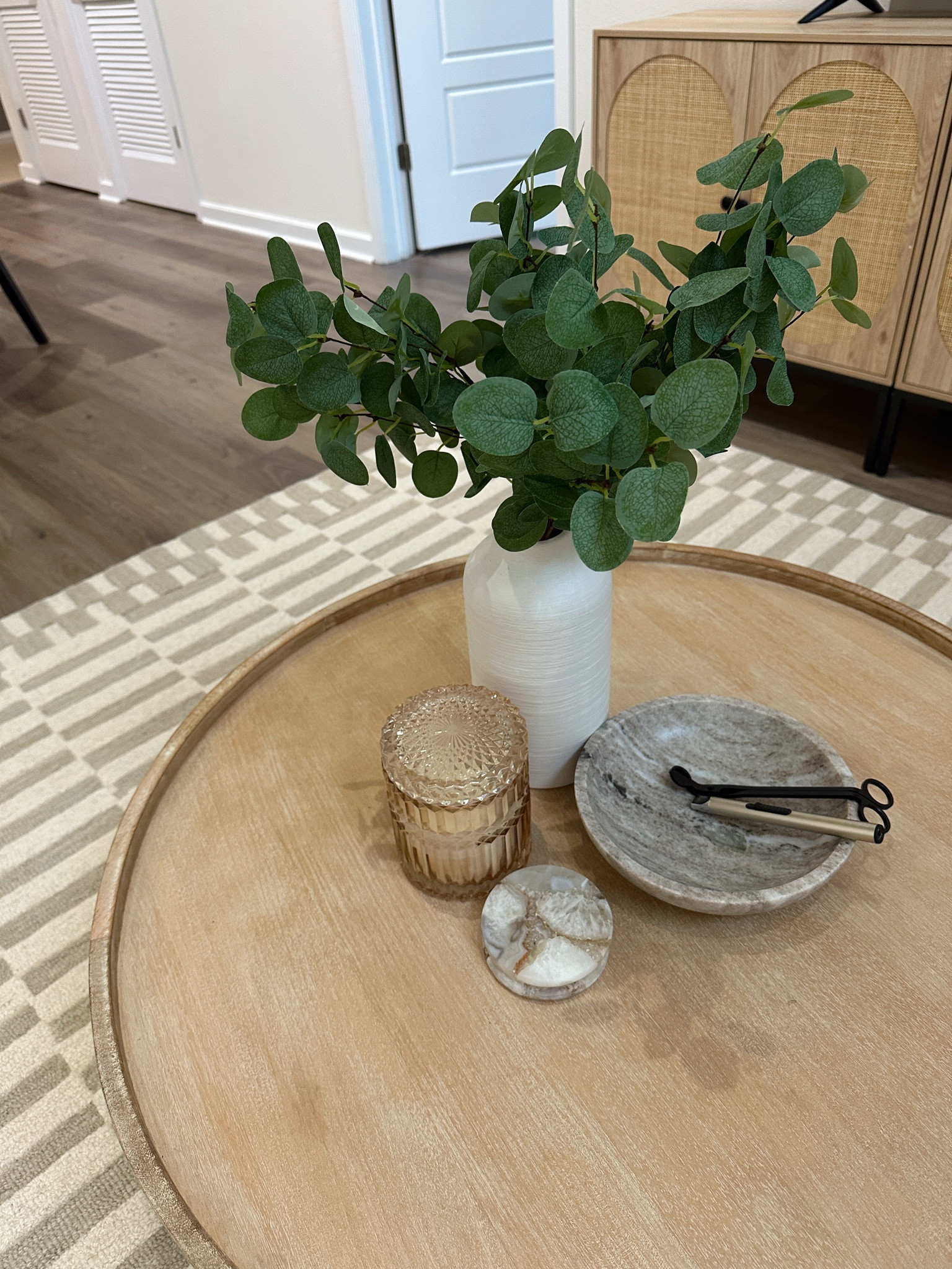 coffee table decor inspo (candle from HomeGoods)

#LTKHome