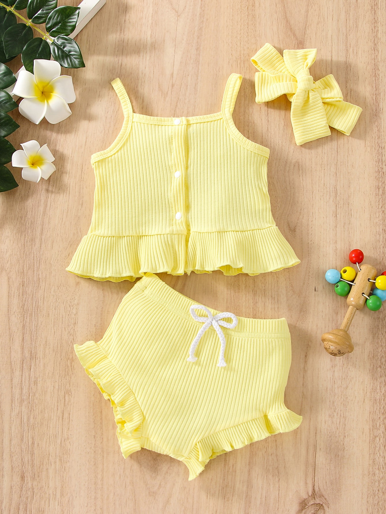 Baby Girl Ruffle Hem Cami Top & Bow Shorts & Headband | SHEIN