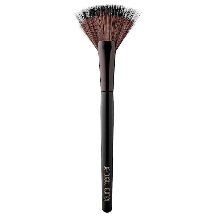 Fan Powder Brush | Sephora (CA)