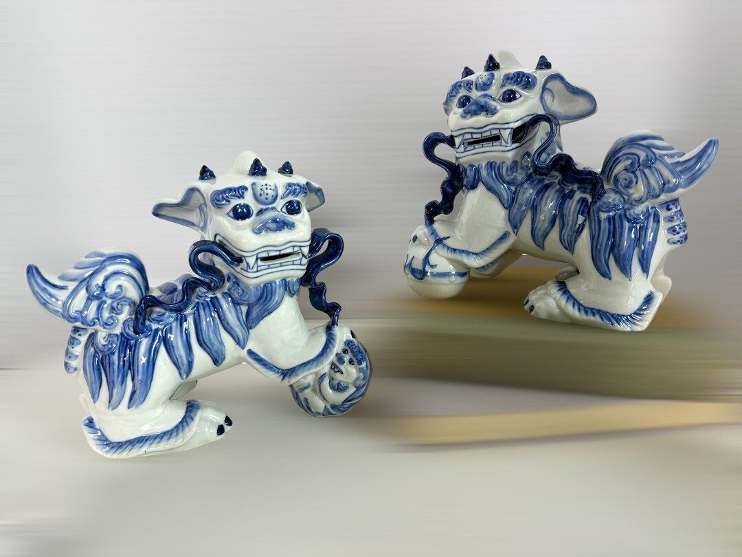 Blue and White Porcelain Large Foo Dogs/chinoisere Foo Dogs - Etsy | Etsy (US)