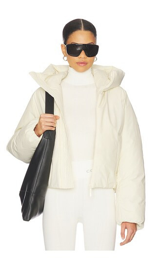 CORDOVA Alpe Ski Jacket in Cream. - size S | Revolve Clothing (Global)