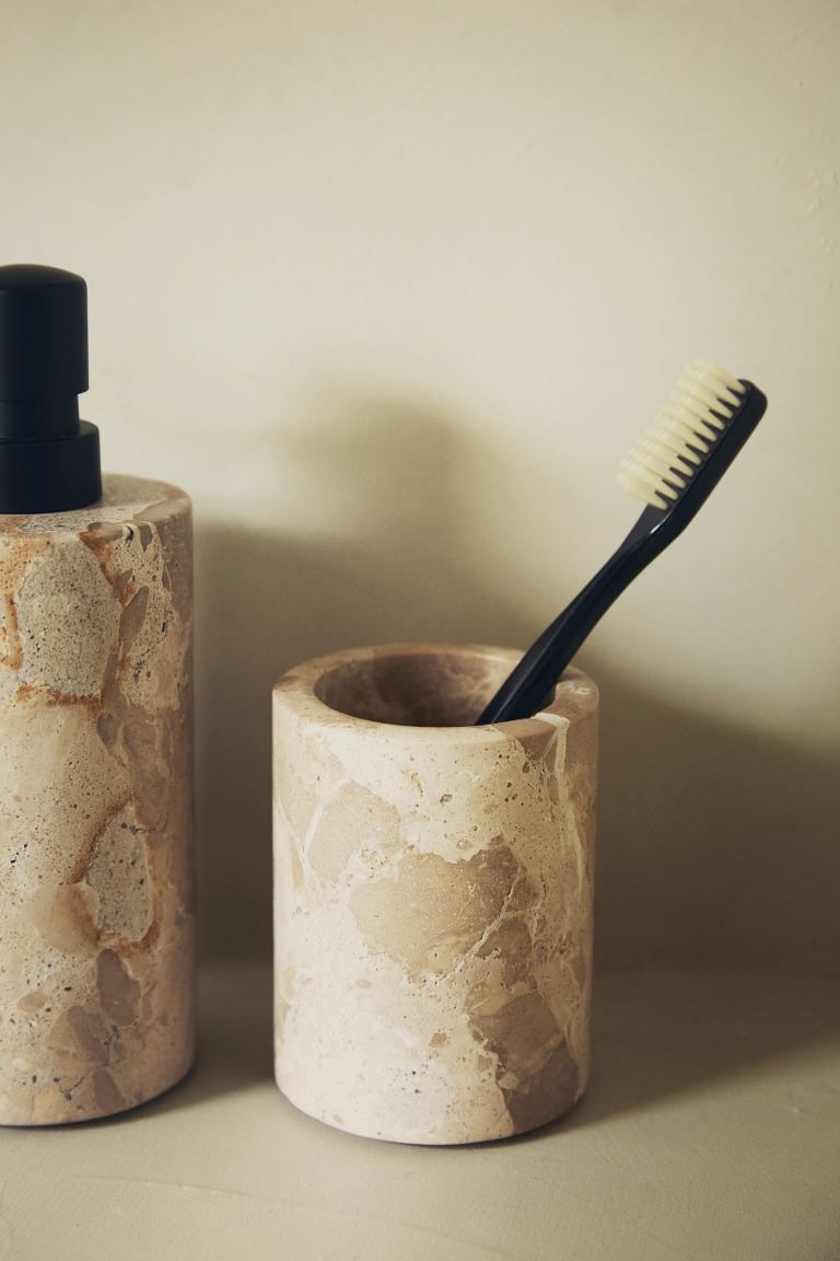 Marble Toothbrush Mug | H&M (US + CA)