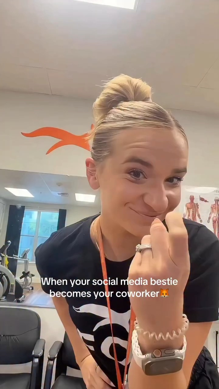 When your social media bestie becomes your coworker🧡🦊

#LTKdayinmylife #LTKActive #LTKWorkwear