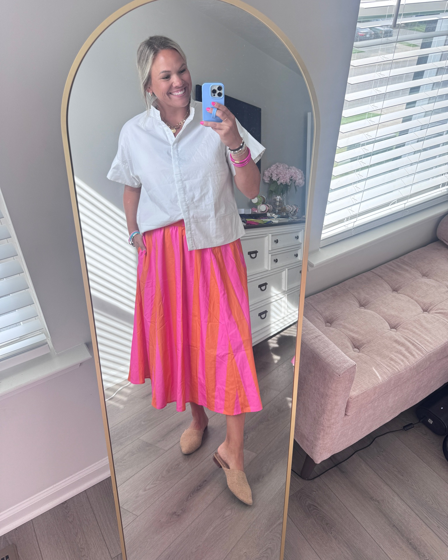 Obsessed is an understatement 😍😍

Pink and orange will never go out of style. And it has POCKETS 🩷🧡

Summer | maxi skirt | summer style | vacay outfit | vacation | beach outfit  | beach my vibes | coastal | southern | teacher style

#LTKTall #LTKMidsize #LTKPlusSize
