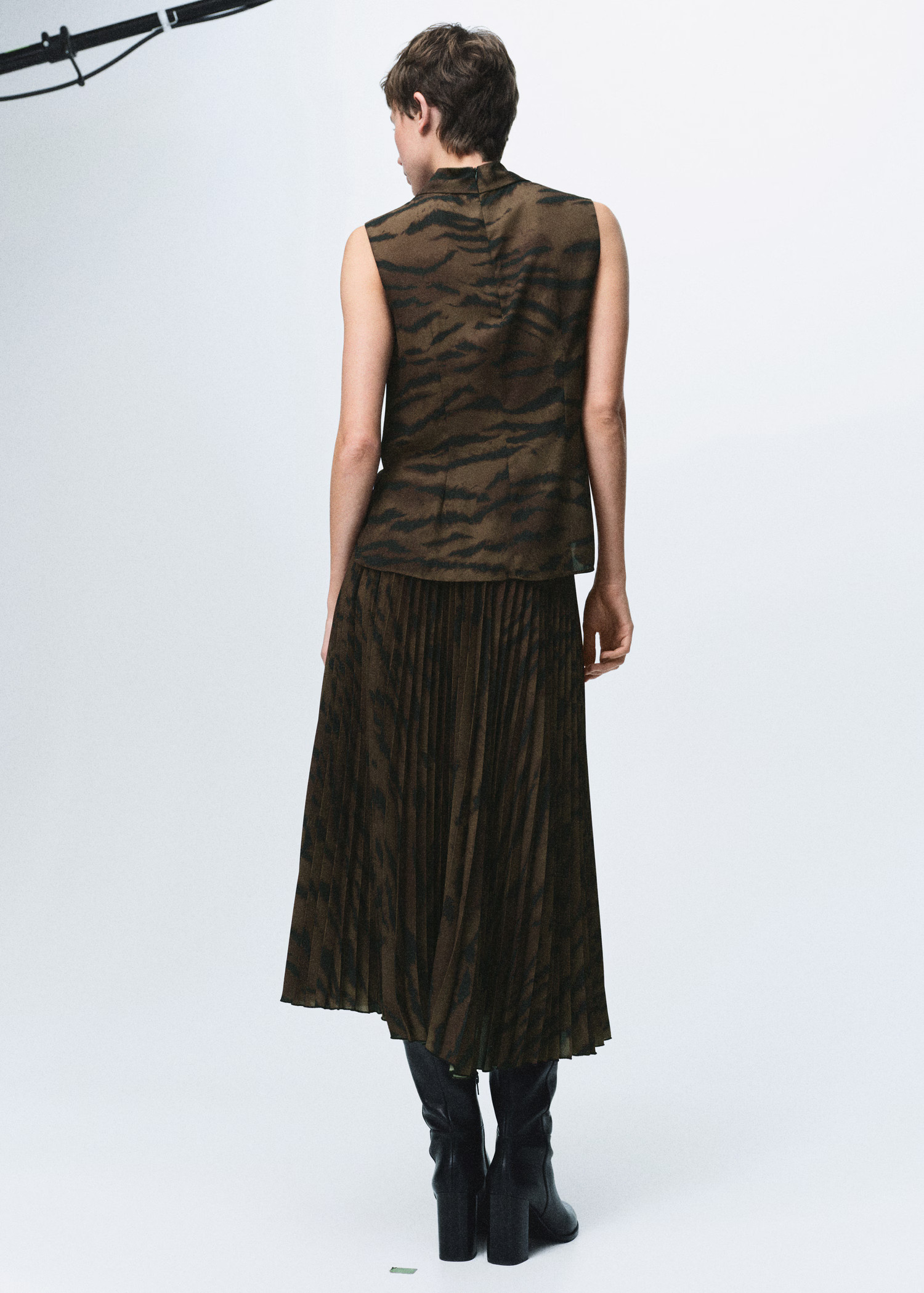 Pleated skirt with belt - Women | MANGO USA | Mango (US/MX/AU)