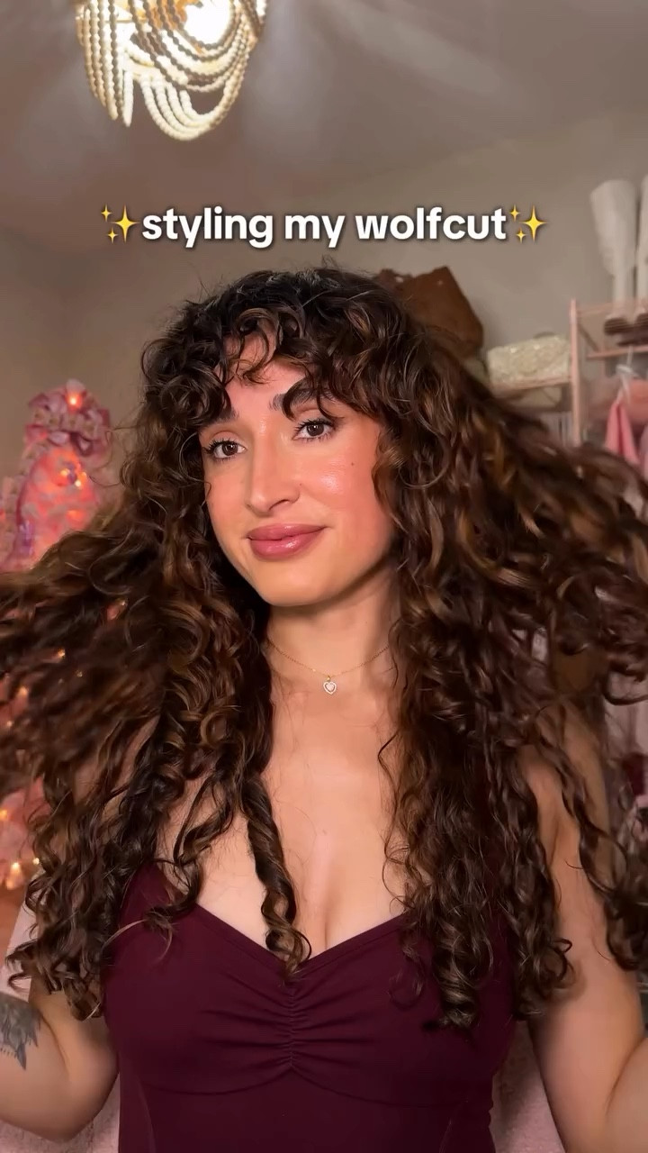 My updated curly hair routine😇 

#curlyhairtutorial #curlyhairstyles #curlyhairstyle #curlyhairroutine #curlyhaircare #hairtutorials #wolfcut #longlayers

#LTKBeauty #LTKFindsUnder50