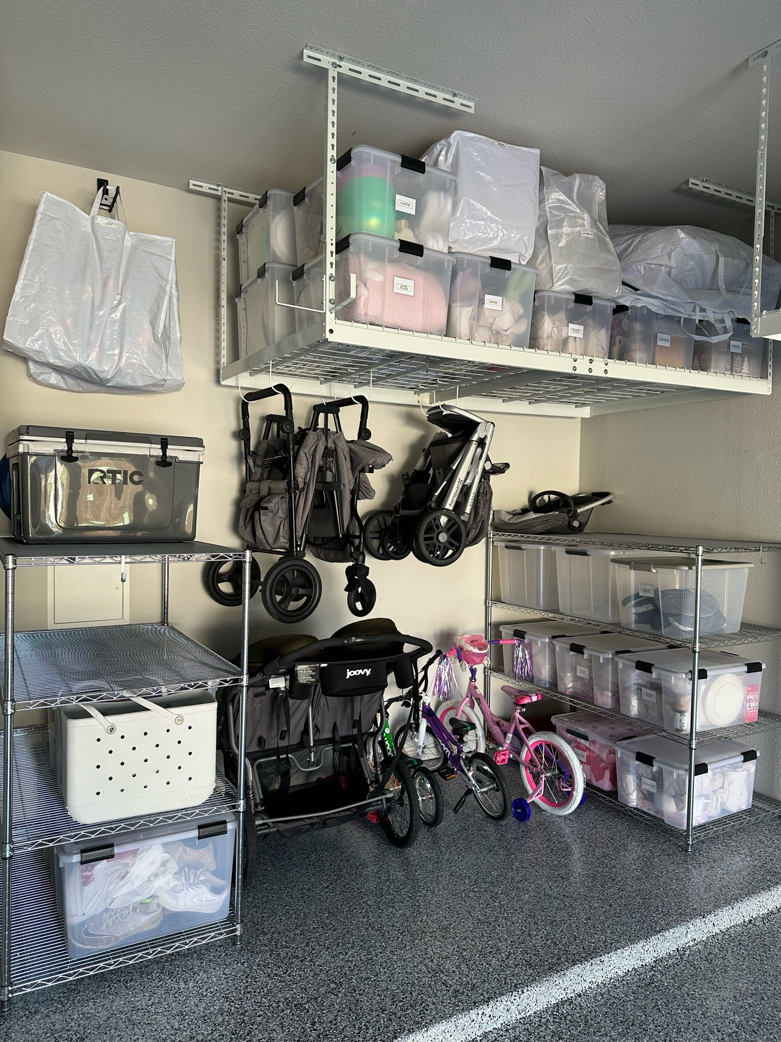 Here’s everything we used to organize the garage!

Garage organization, storage bin, shelf, organization bins, labelmaker, garage shelf, stroller

#LTKstyletip #LTKfamily #LTKhome