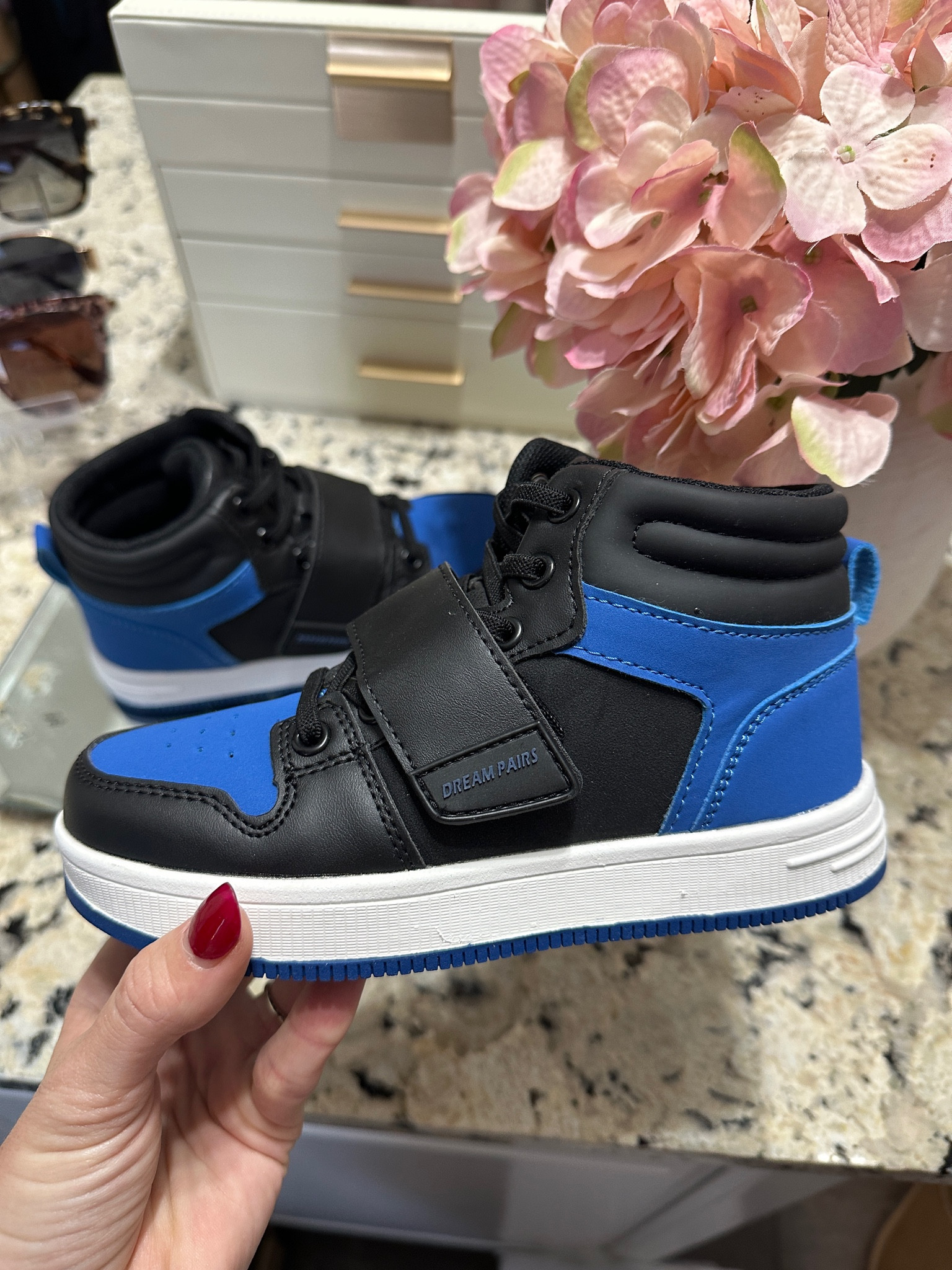 Cutest little boys high top sneakers from Amazon. Perfect back to school shoes! 

Amazon finds. Kids clothes. Boys clothes. Trendy shoes for kids. Kids tennis shoes. 

#LTKFamily #LTKKids #LTKGiftGuide